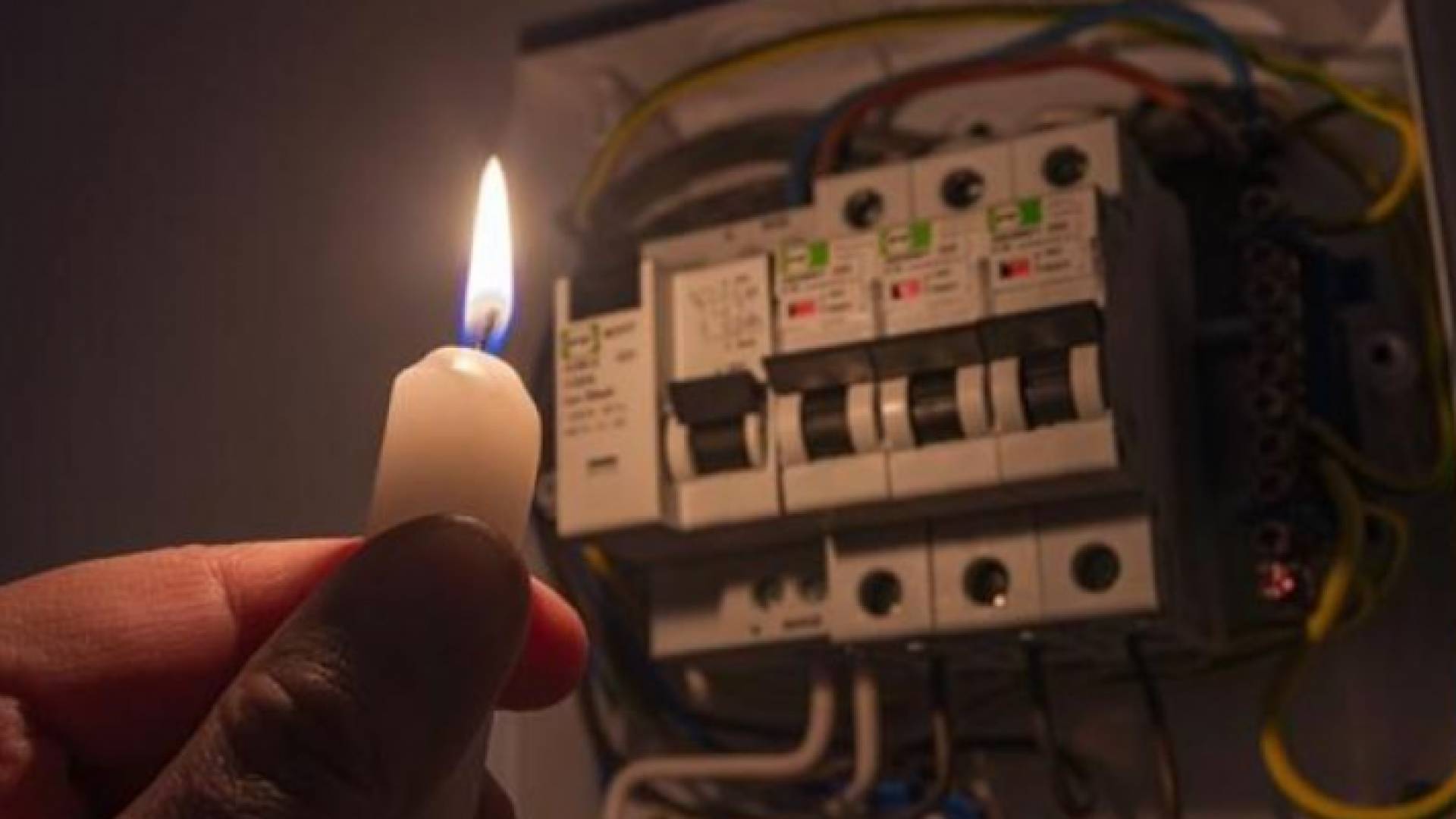 نصراوين: توصيات "الطاقة النيابية" بتعويض المتضررين من انقطاع الكهرباء "ليست إلزامية"