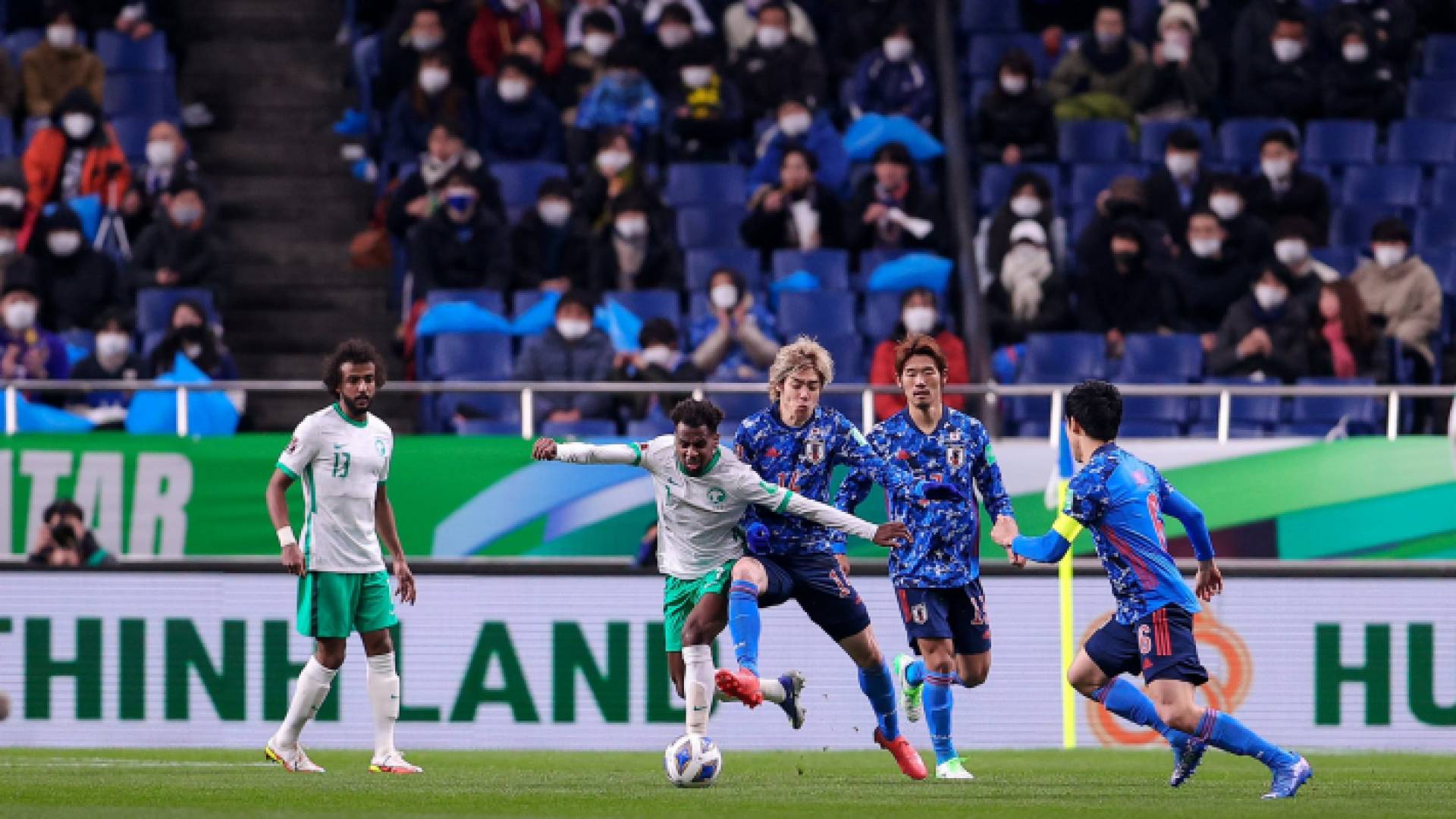 السعودية تخسر من اليابان وتفشل في حسم التأهل للمونديال