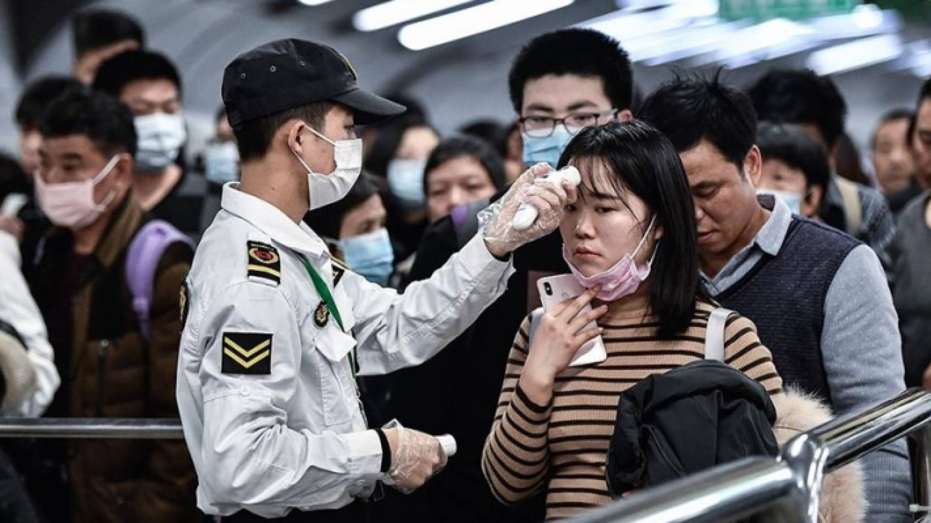 كوريا الجنوبية تسجل إصابات قياسية بكورونا