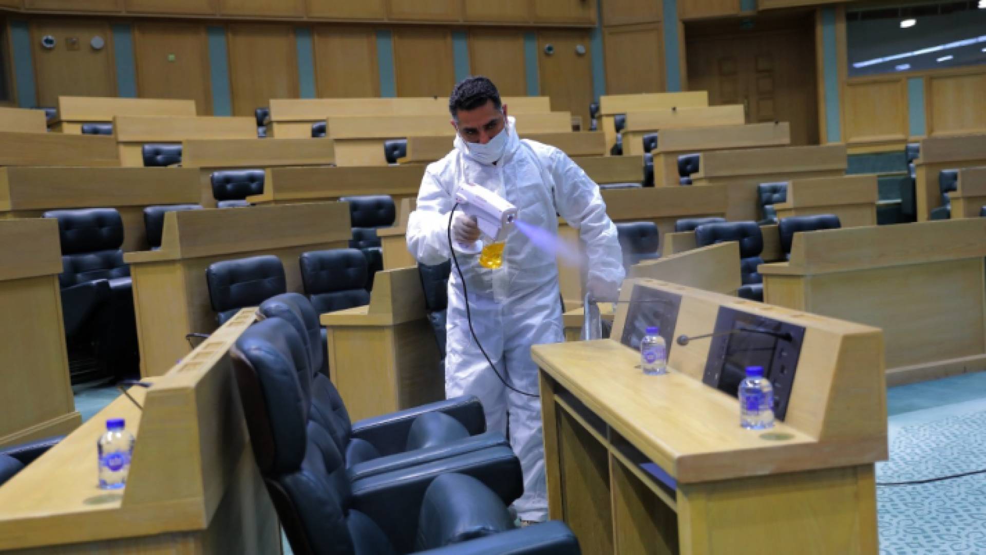 تعقيم قاعات مجلس النواب بعد تسجيل إصابات بكورونا