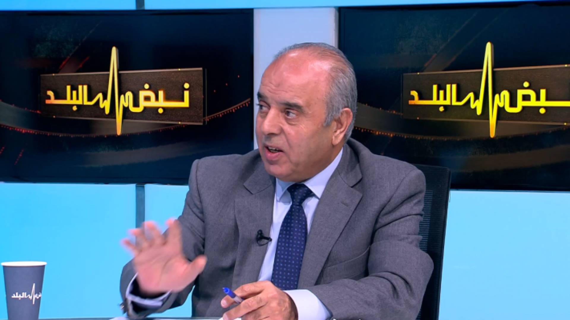 الوزير الأسبق الدكتور عزمي محافظة