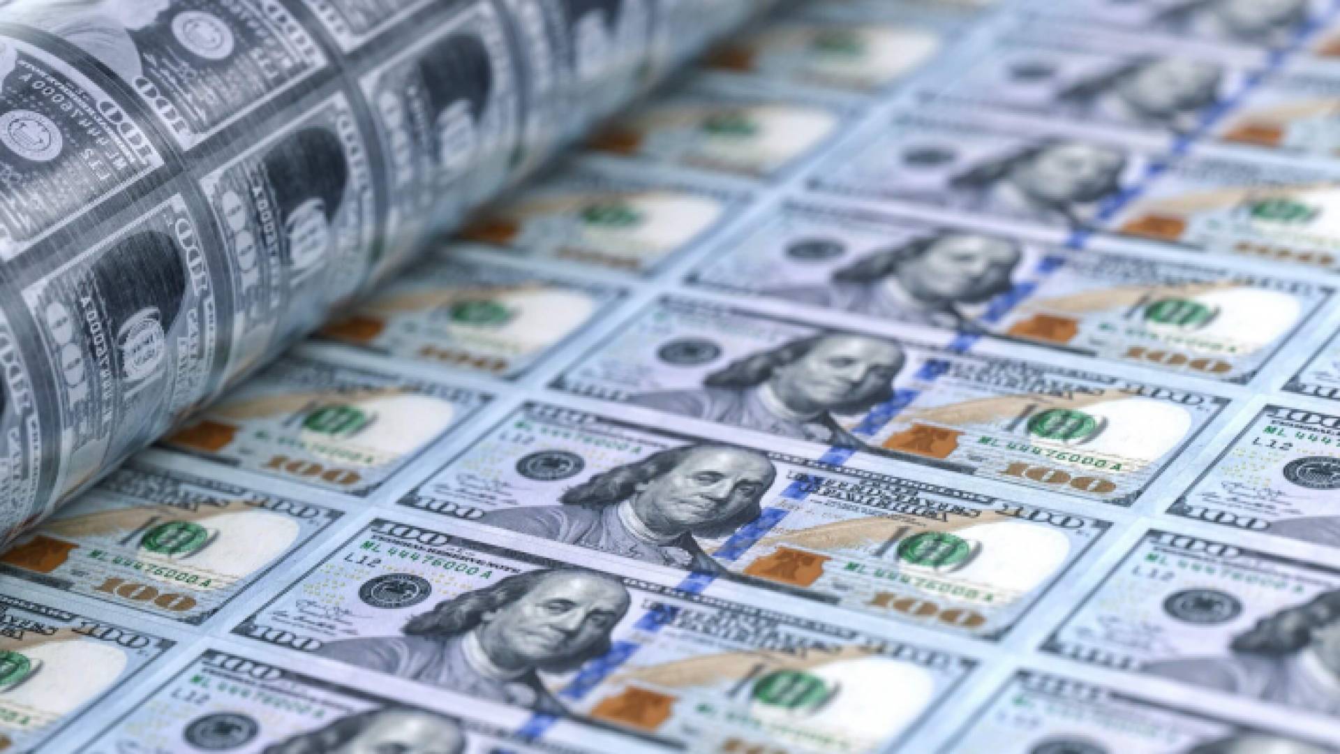 دولارات أمريكية