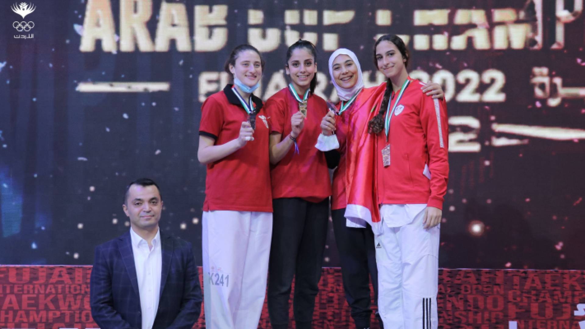 جانب من حفل التتويج في الإمارات