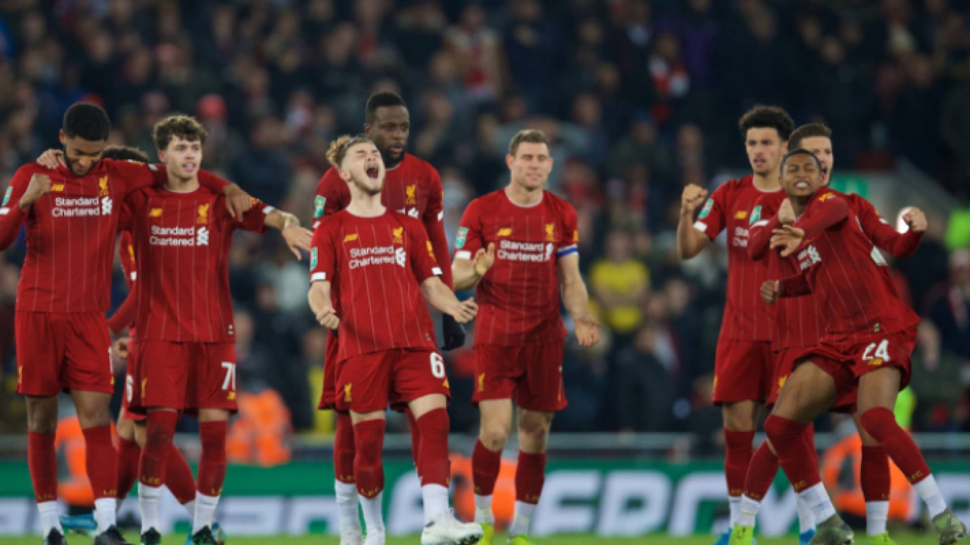 فرحة لاعبي ليفربول بالفوز في مباراة سابقة - أرشيفية