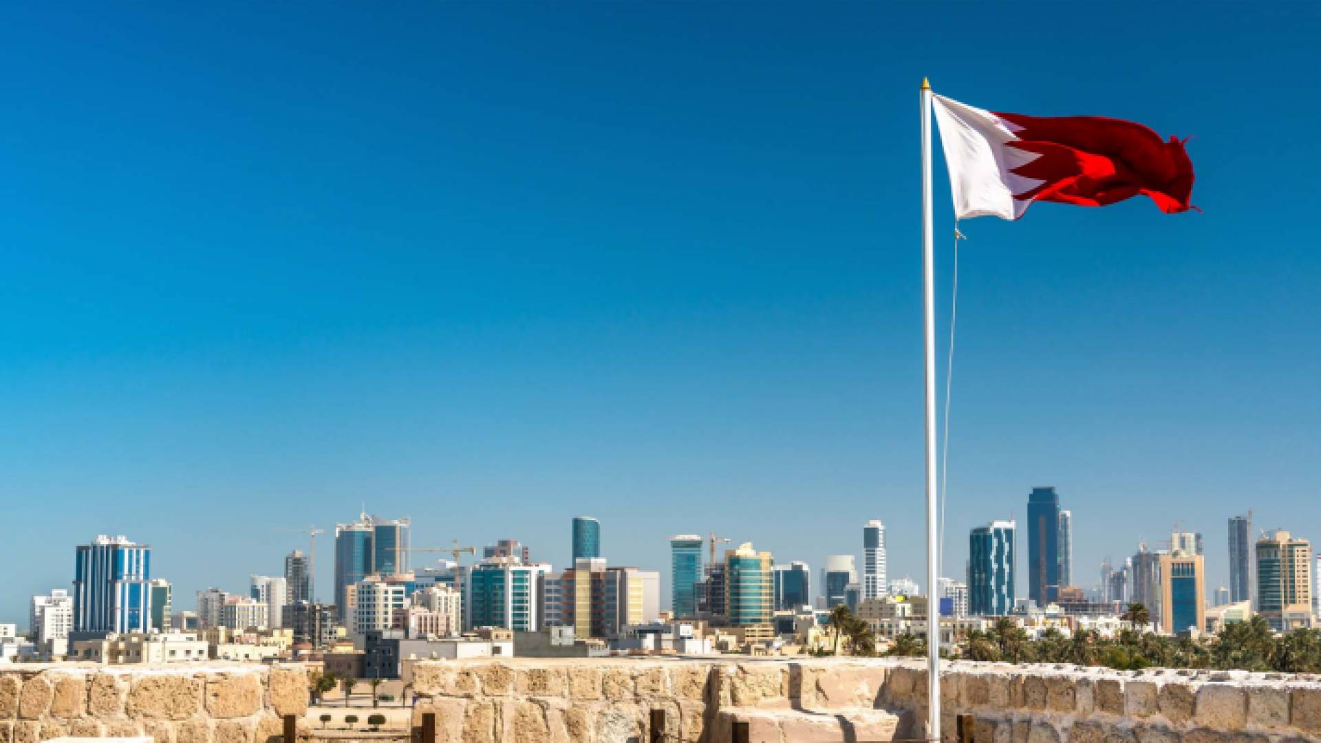 البحرين تطلق "الإقامة الذهبية" في إطار خطة "التعافي الاقتصادي"