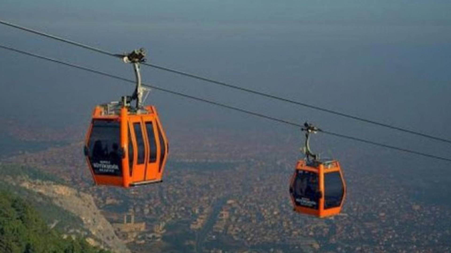 الهميسات: انتهاء أعمال مشروع تلفريك عجلون في حزيران المقبل