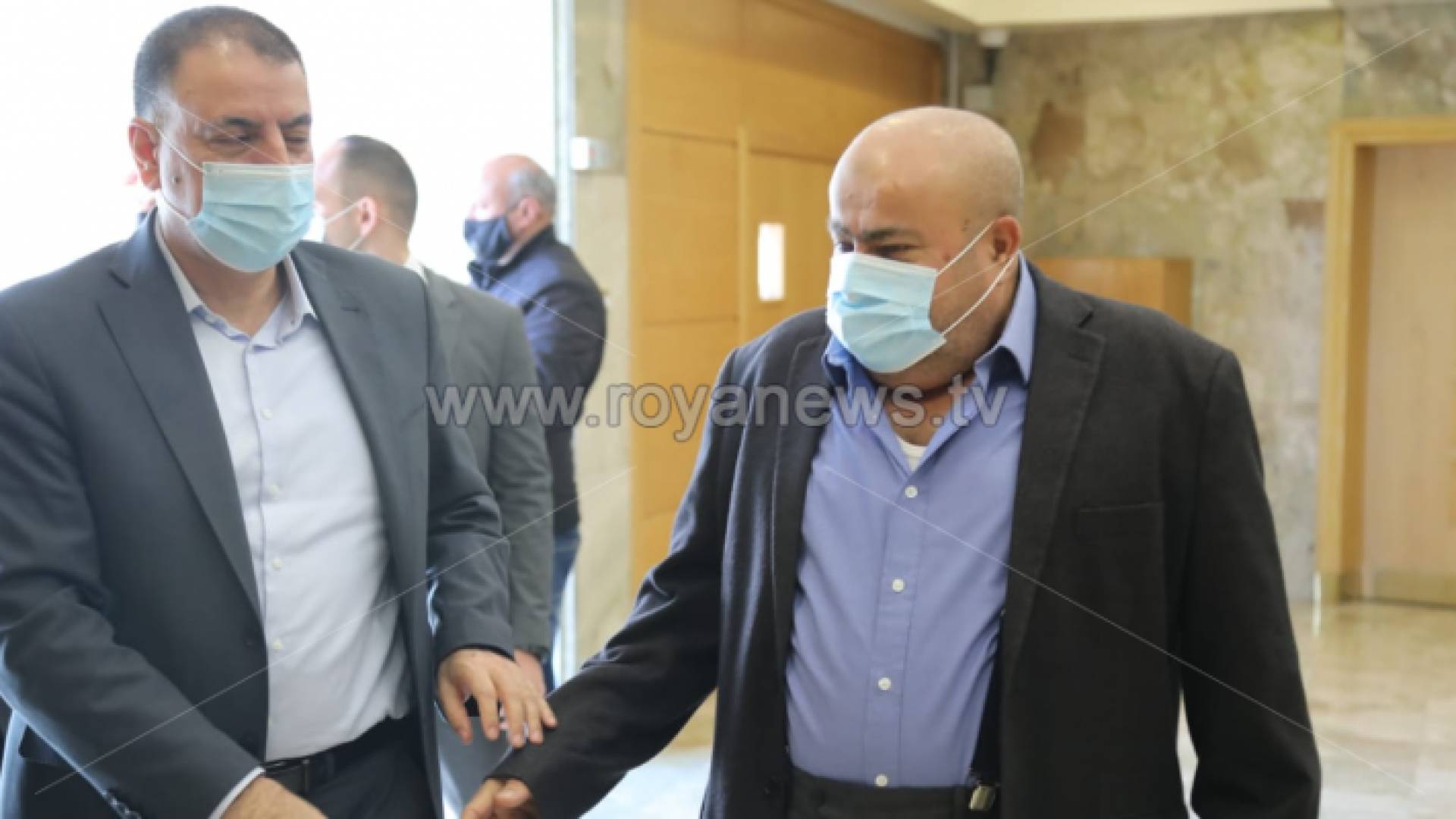 عطية ووزير الداخلية مازن الفراية