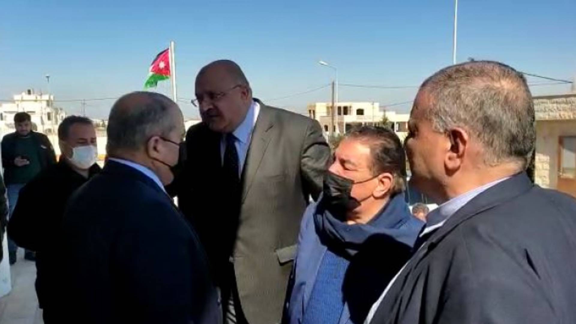 خلال احتجاج النواب