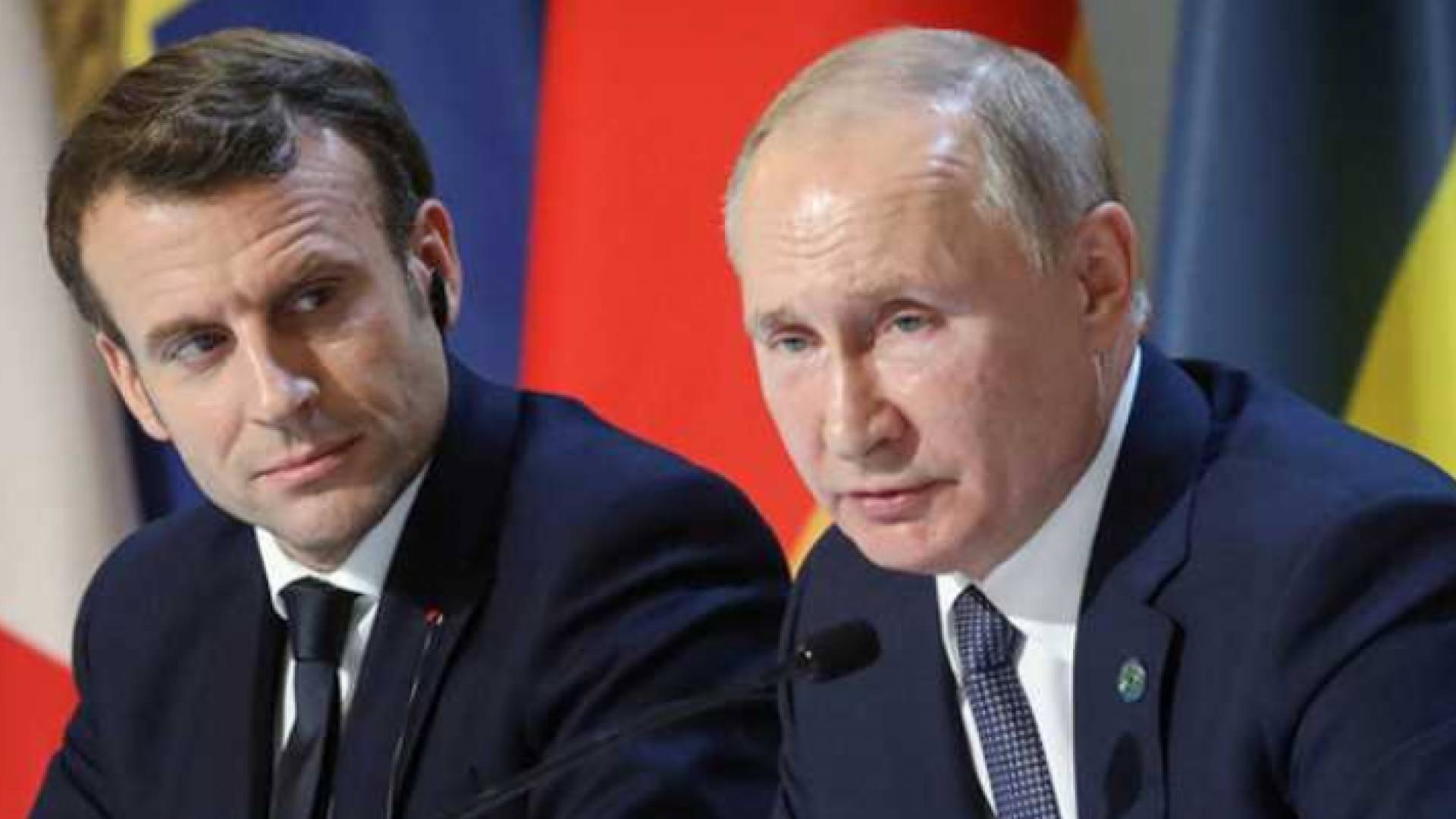 الرئيسان الروسي فلاديمير بوتين والفرنسي إيمانويل ماكرون