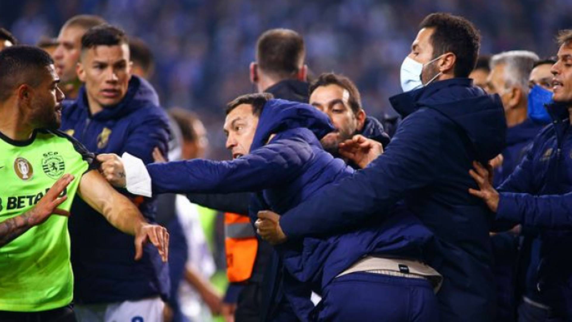 جانب من المشاجرة