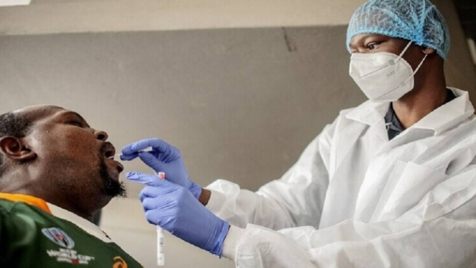 إجراء فحص كورونا