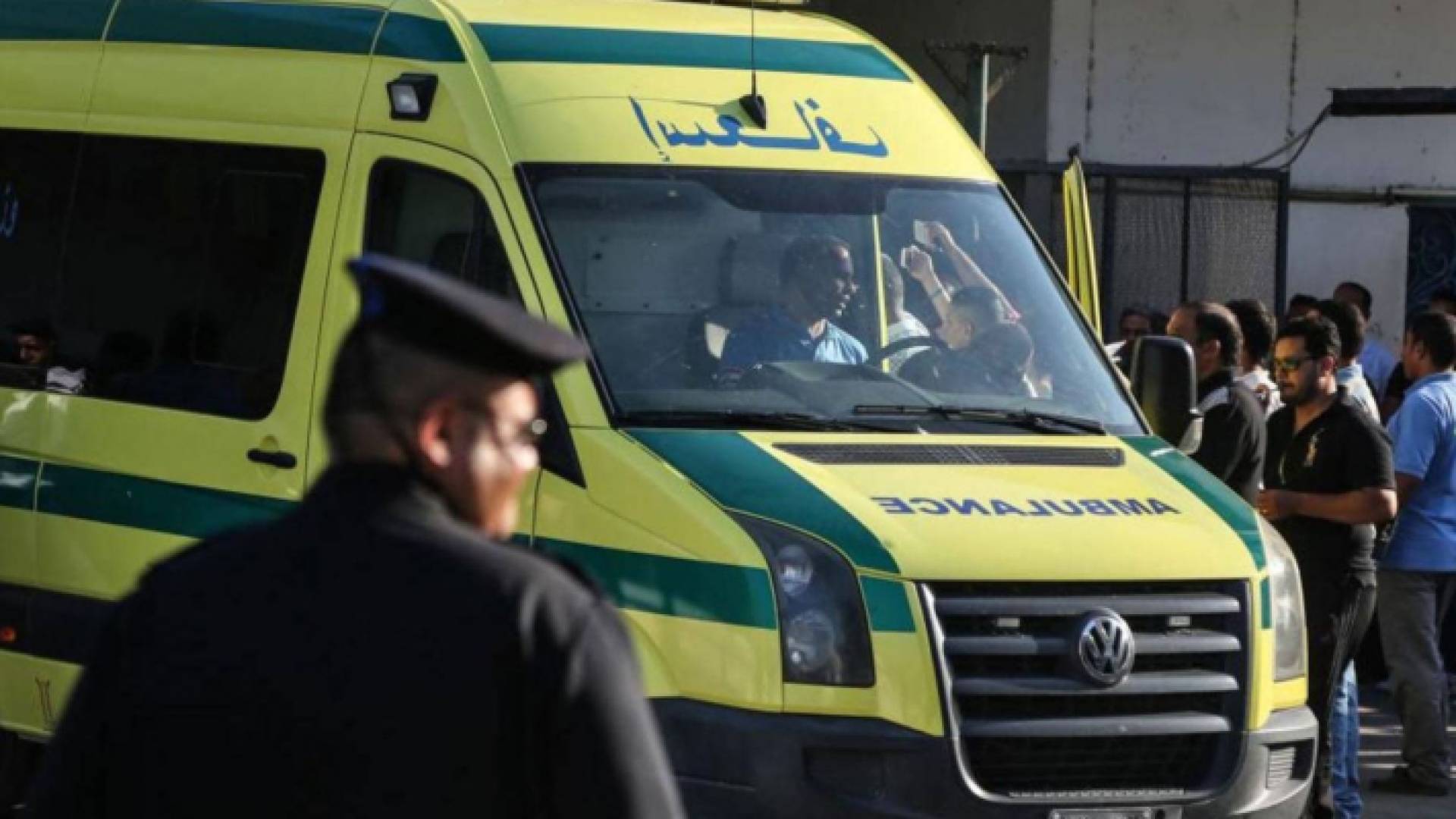 سيراة إسعاف في إحدى الضواحي المصرية