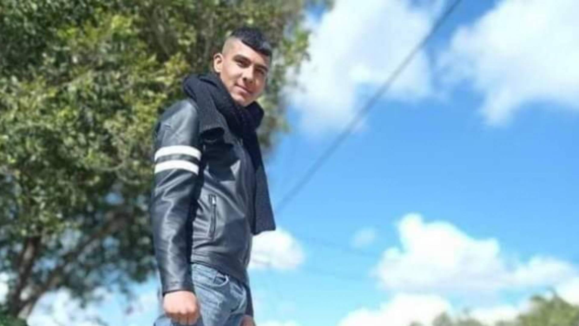 الشاب محمد أكرم علي طاهر أبو صلاح