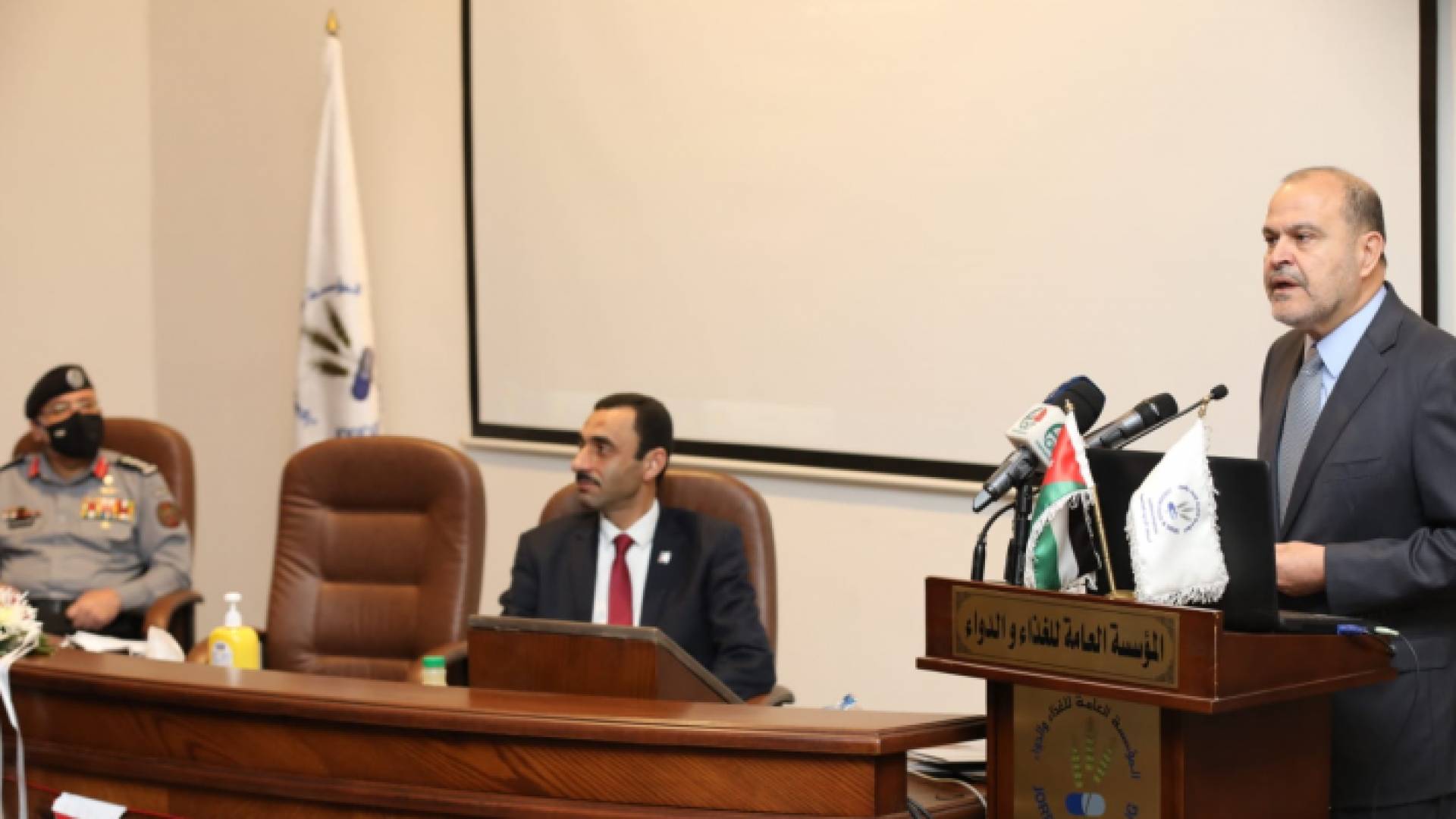 المجالي: الأردن أنجز الكثير الكثير رغم مواردة المحدودة