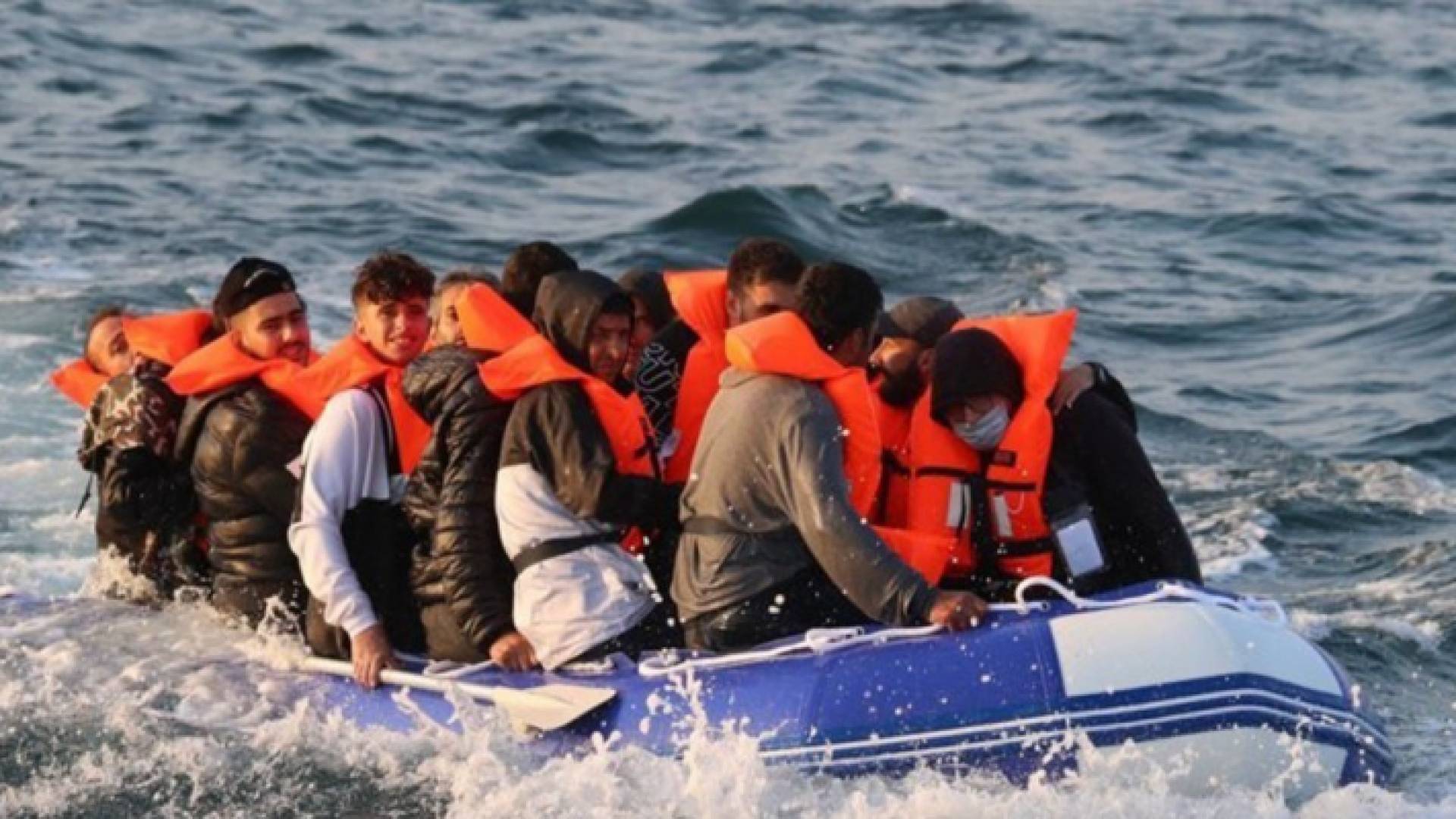 الجيش اللبناني يحبط تهريب سوريين عبر البحر