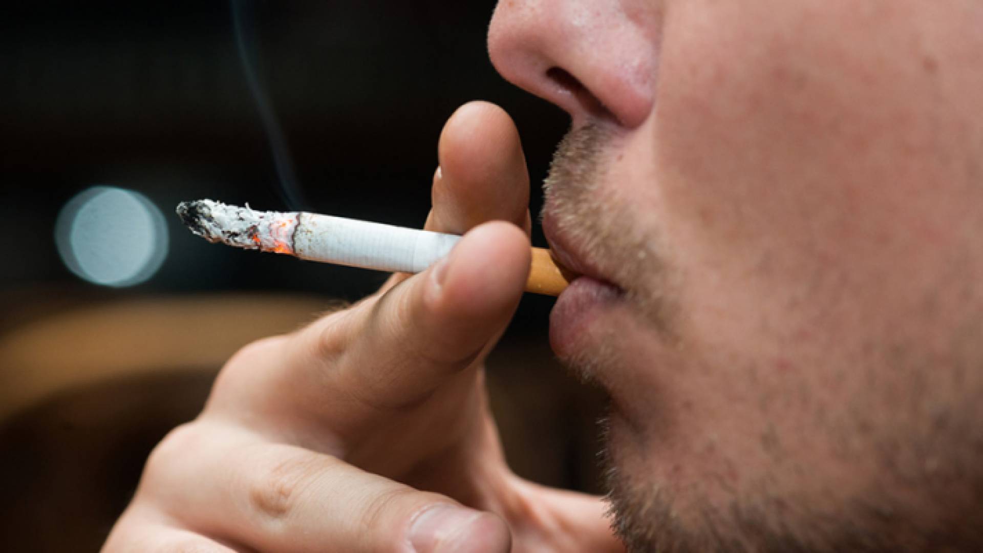 التدخين - تعبيرية