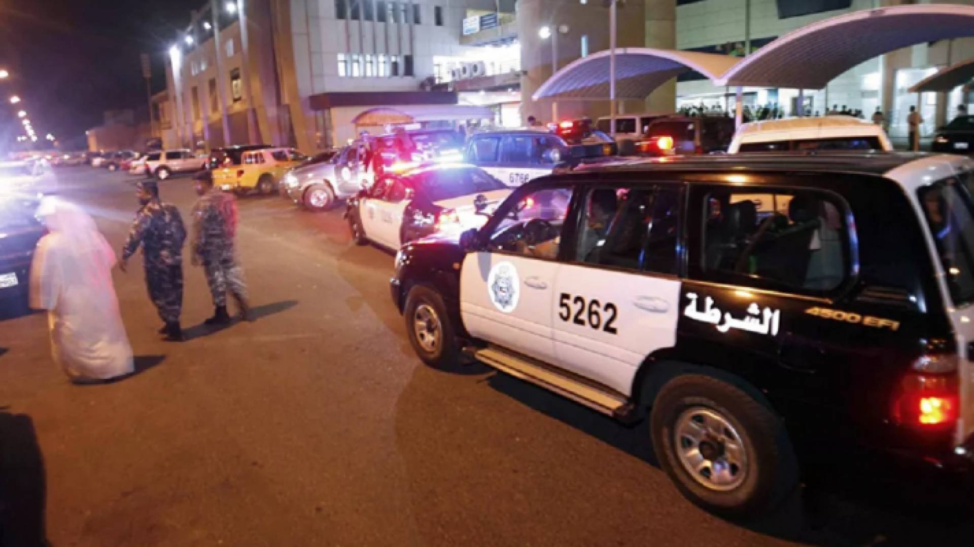 مركبة تابعة للسلطات الأمنية الكويتية