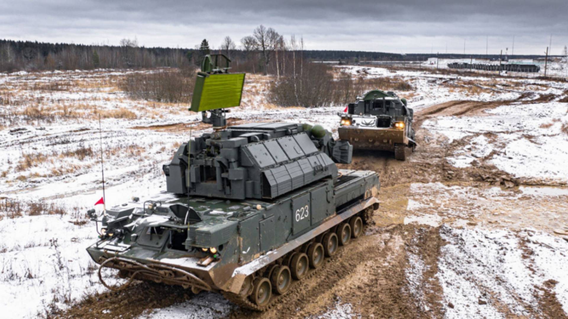 آليات عسكرية روسية