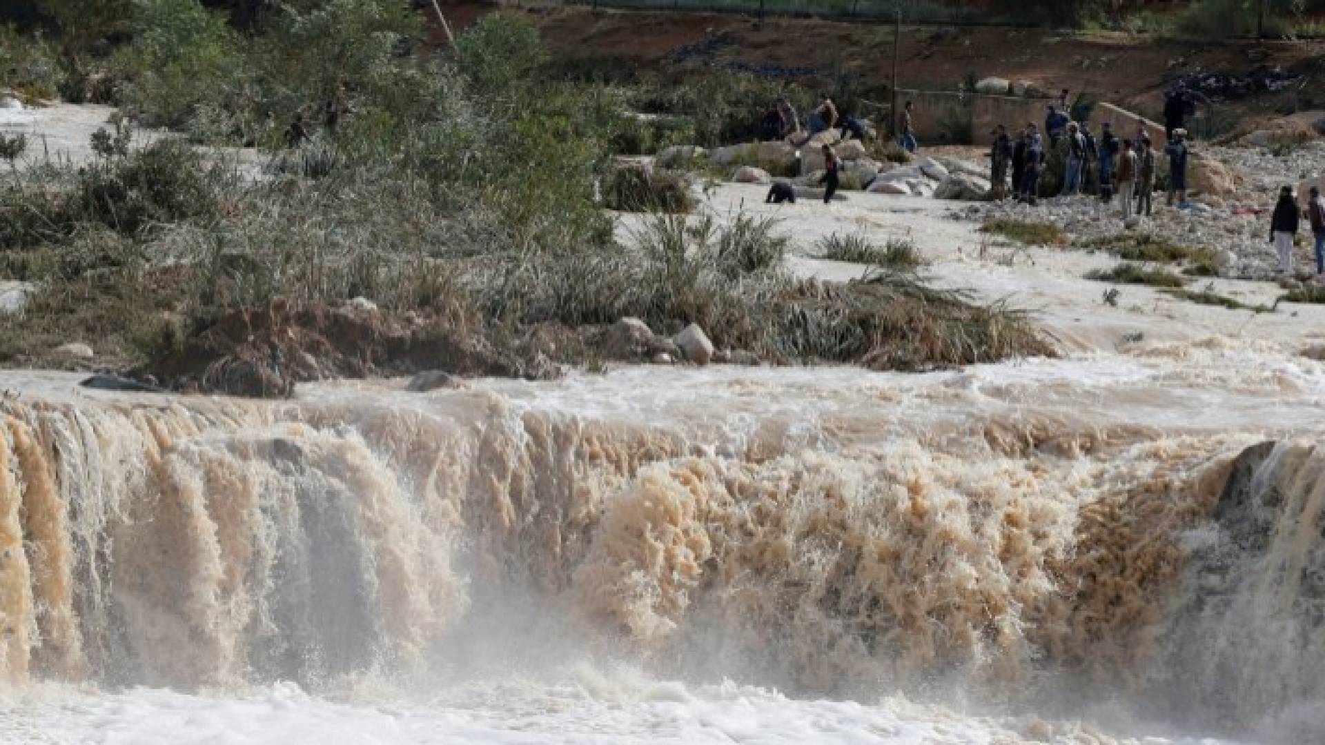 تحذير من خطر تشكل السيول في المناطق الجنوبية والشرقية