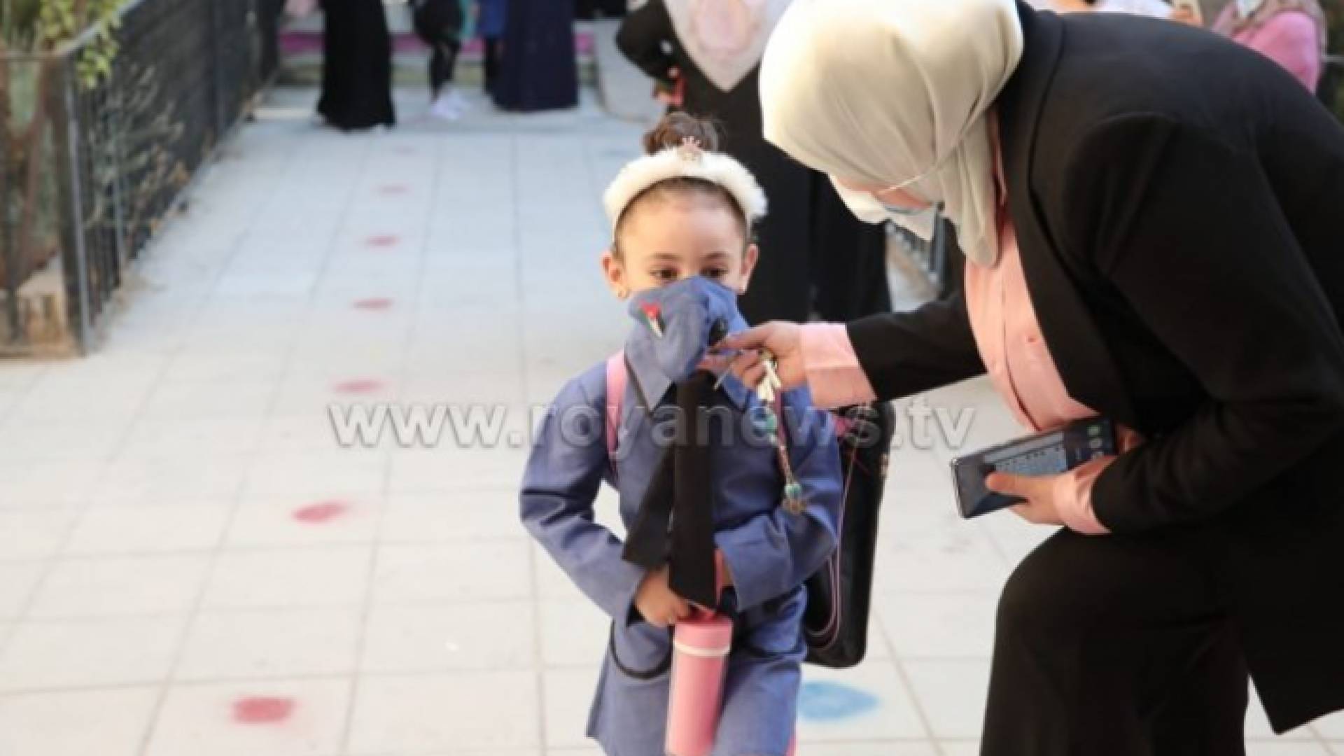 طالبة مدرسة