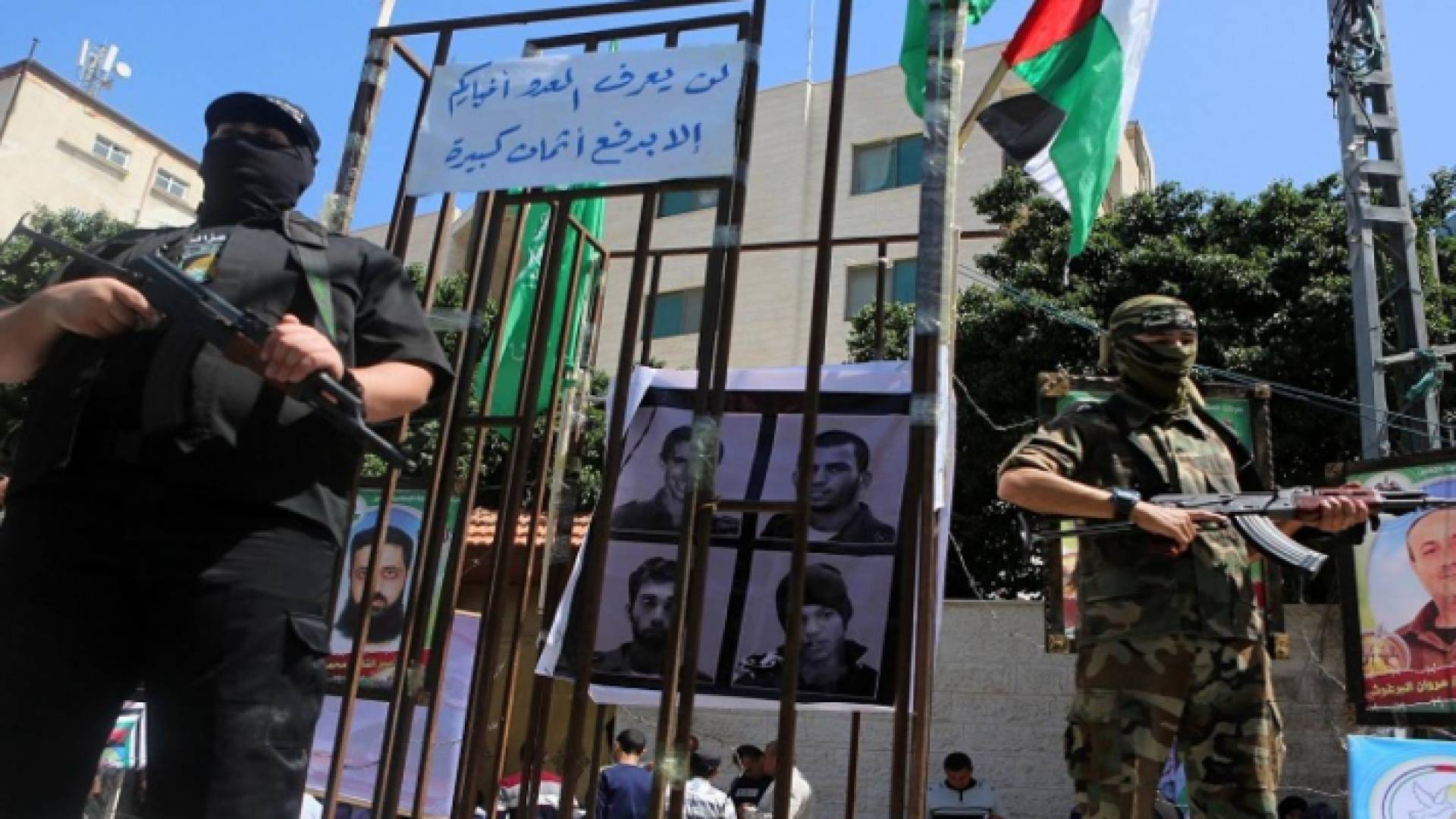 عضو كنيست: متفائلون بعودة جنودنا من غزة قريبا