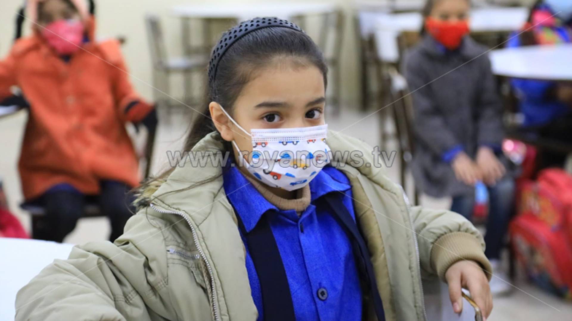 طالبة في المرحلة الابتدائية