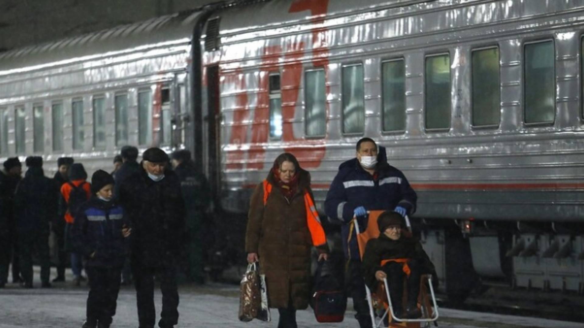 إجلاء المدنيين من جمهوريتي لوغانسك ودونيتسك