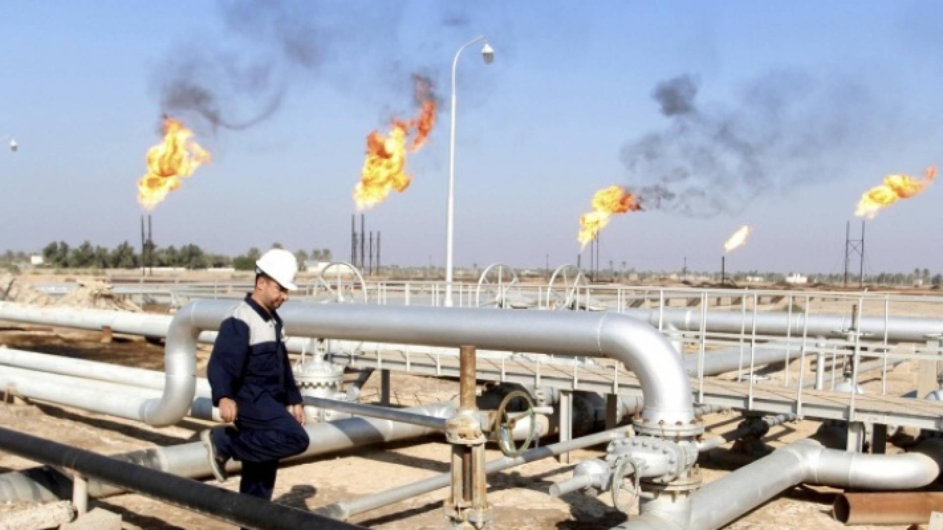 العراق: 8 مليارات دولار إيرادات النفط لشهر كانون الثاني الماضي