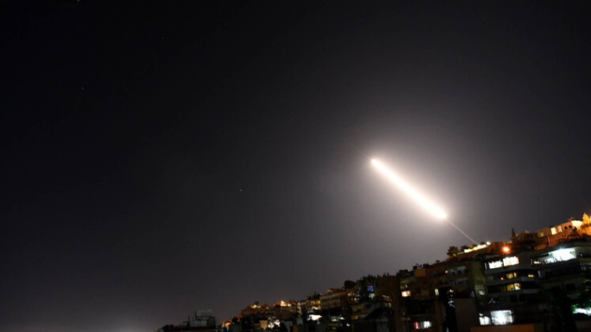 هجوم صاروخي - ارشيفية