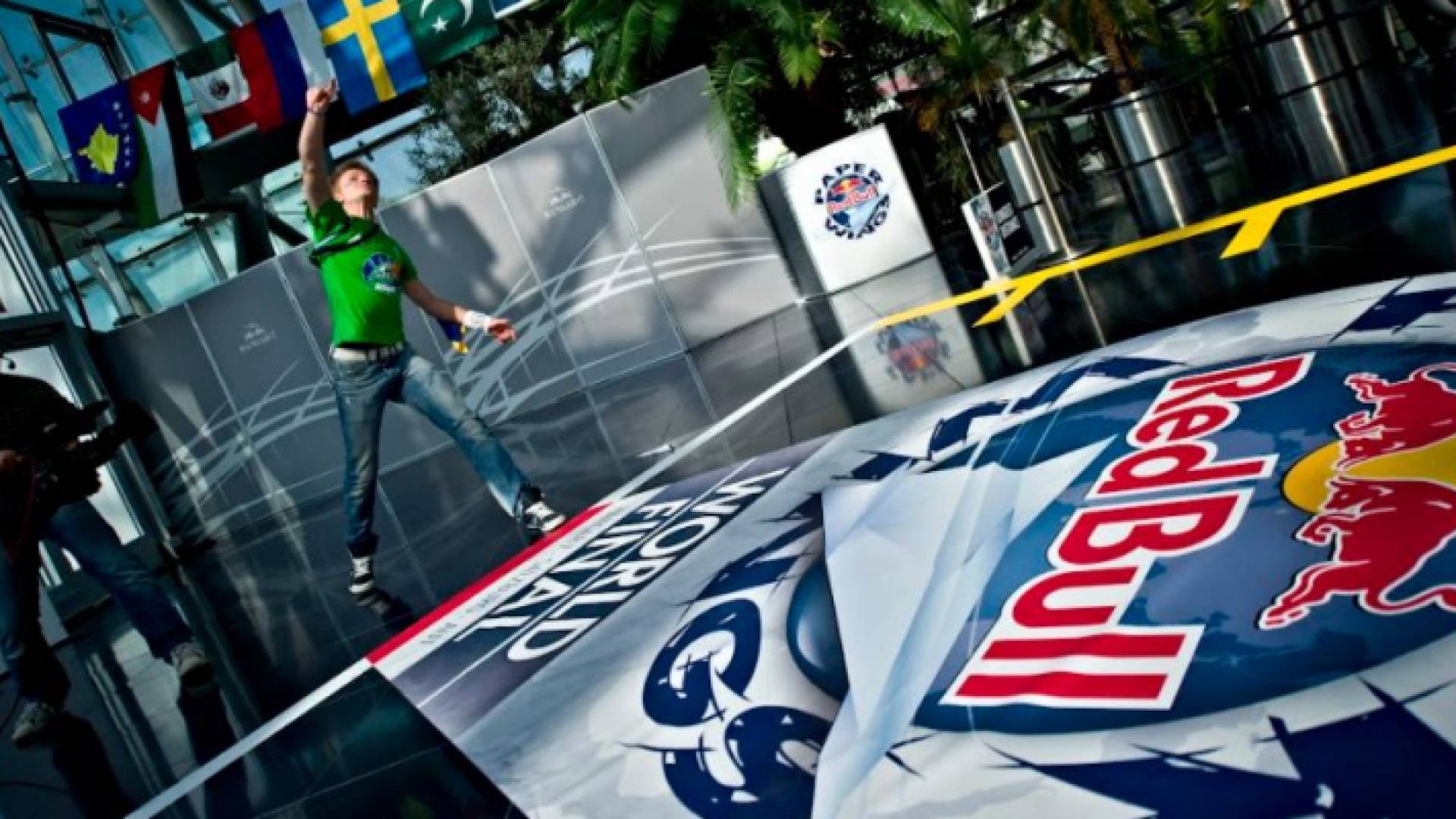 البطولة العالمية الرسمية للطائرات الورقية تعود لتقلع من جديد