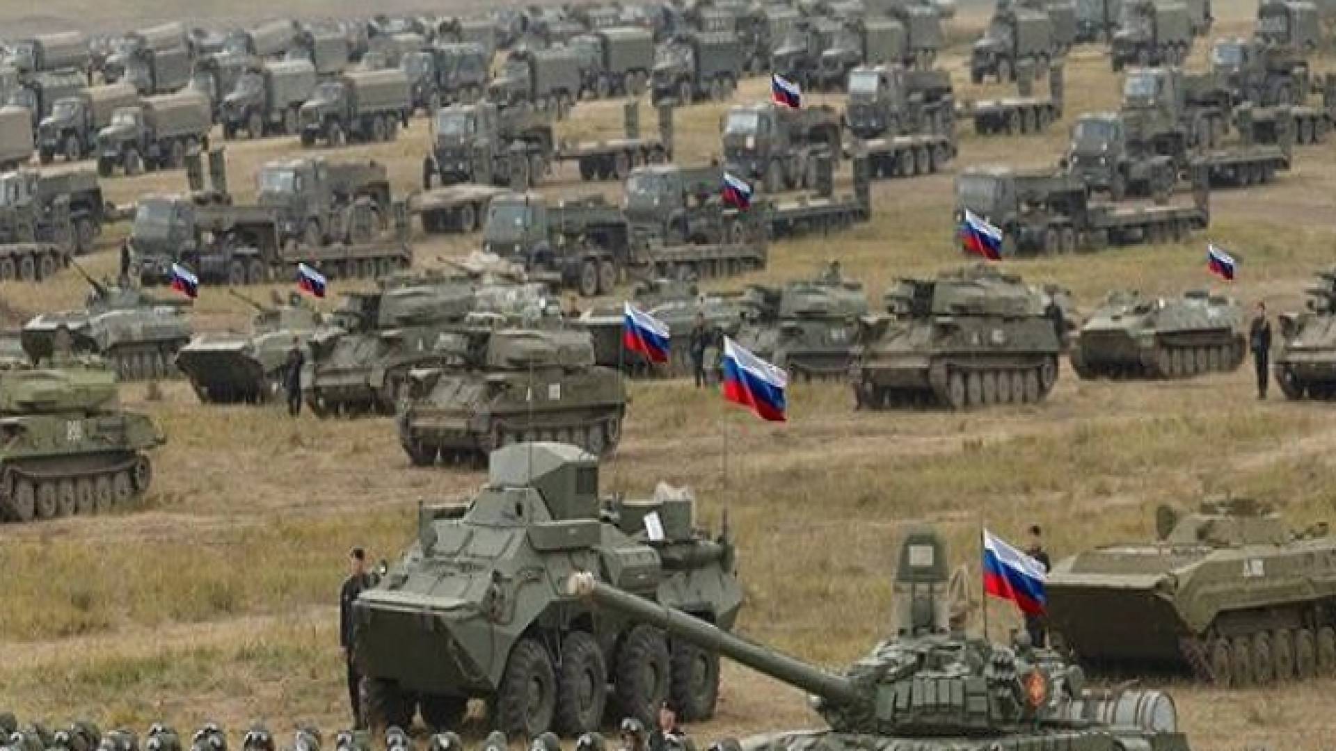 آليات عسكرية روسية