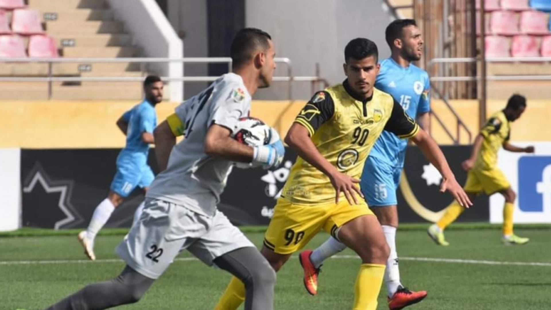 التعادل السلبي يحسم مواجهة الحسين إربد والصريح في بطولة الدرع