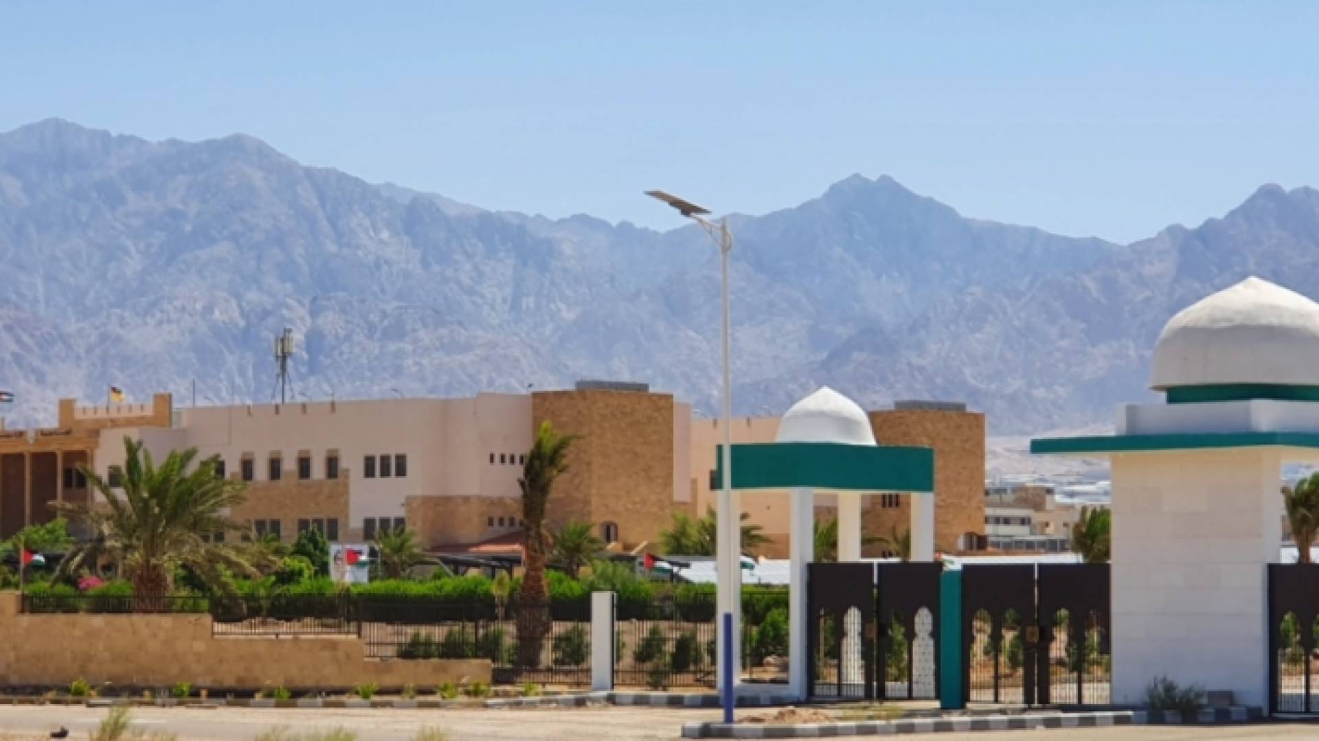 الجامعة الأردنية - العقبة