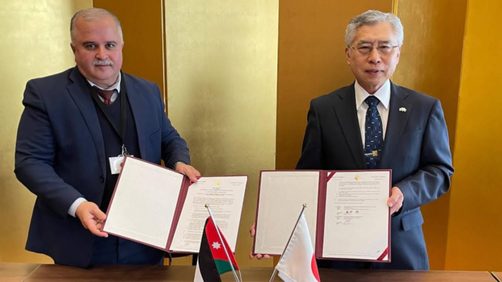 السفير الياباني ورئيس الجمعية