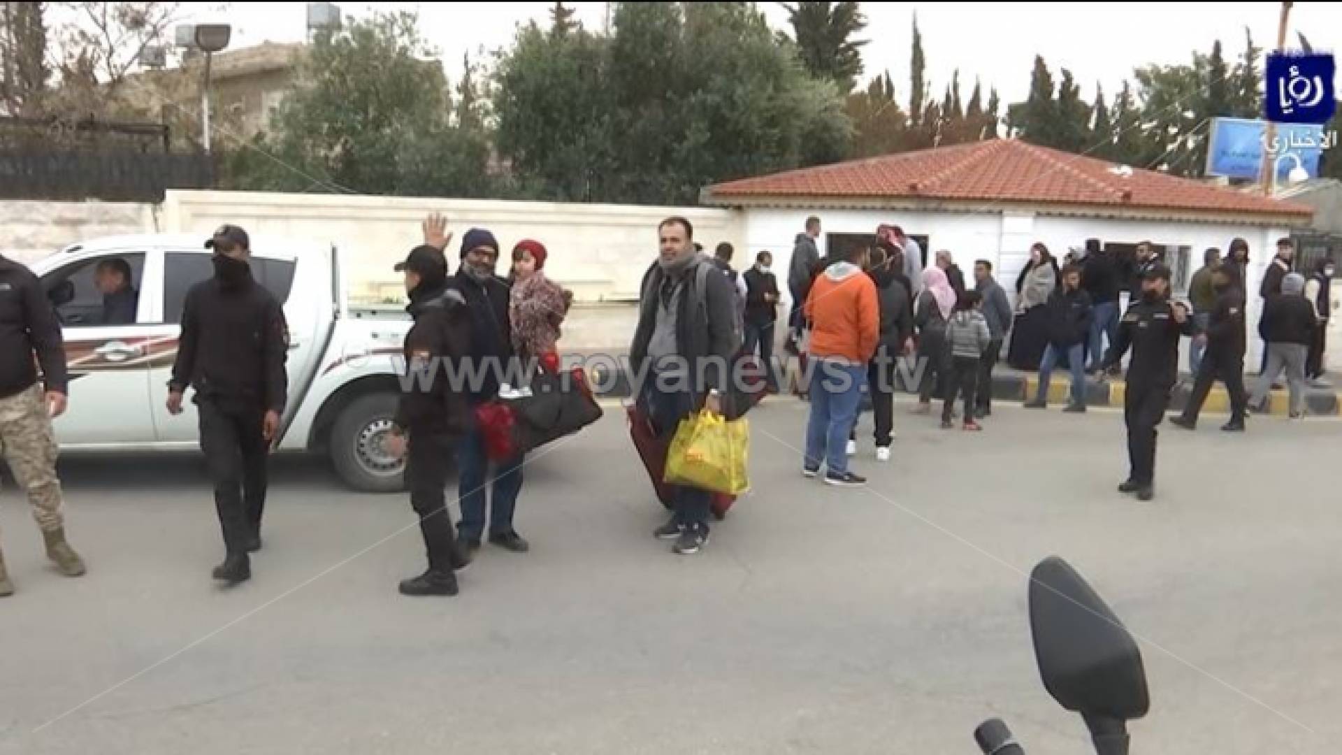 أردنيون عائدون من أوكرانيا