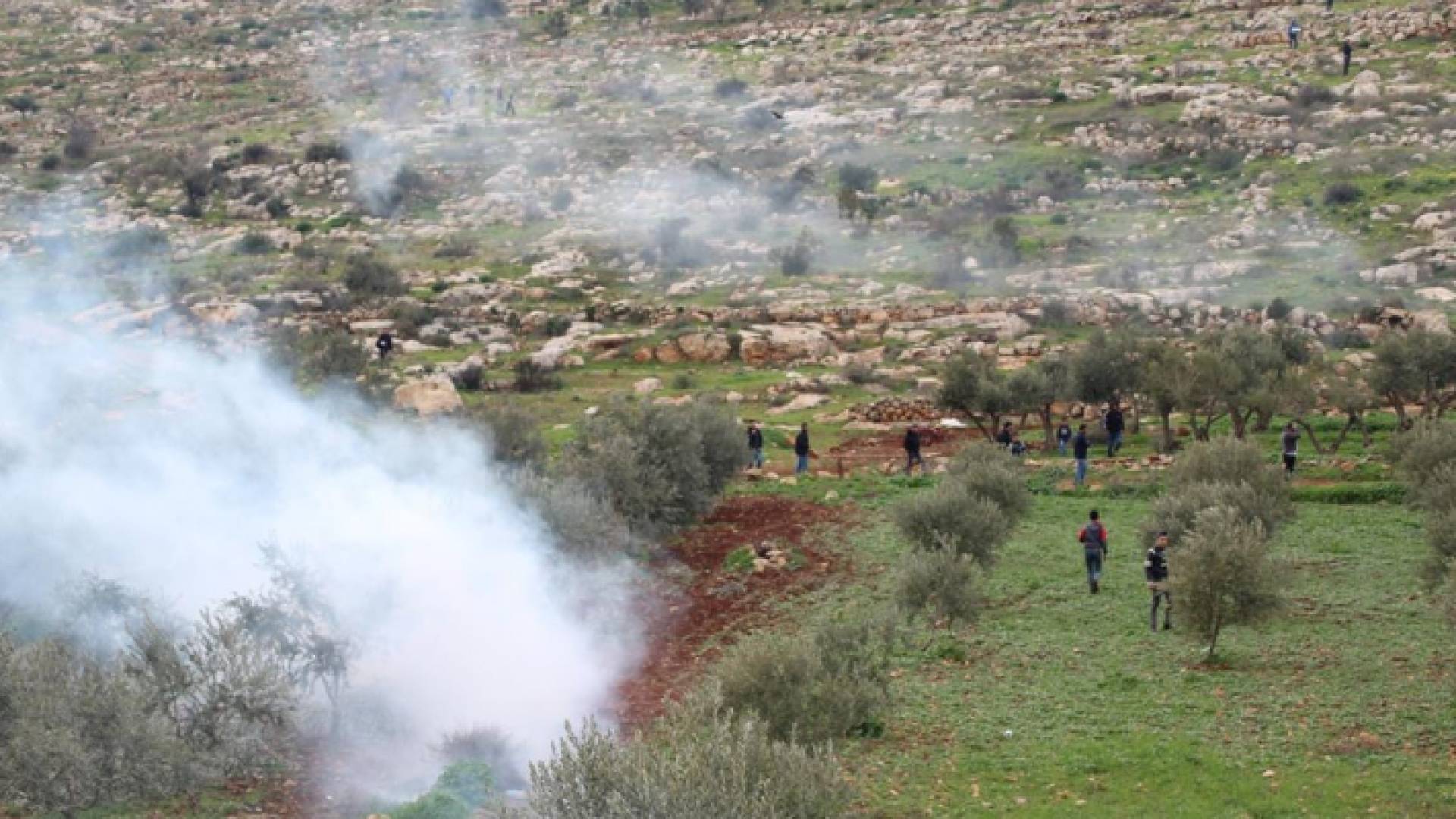 خلال المواجهات