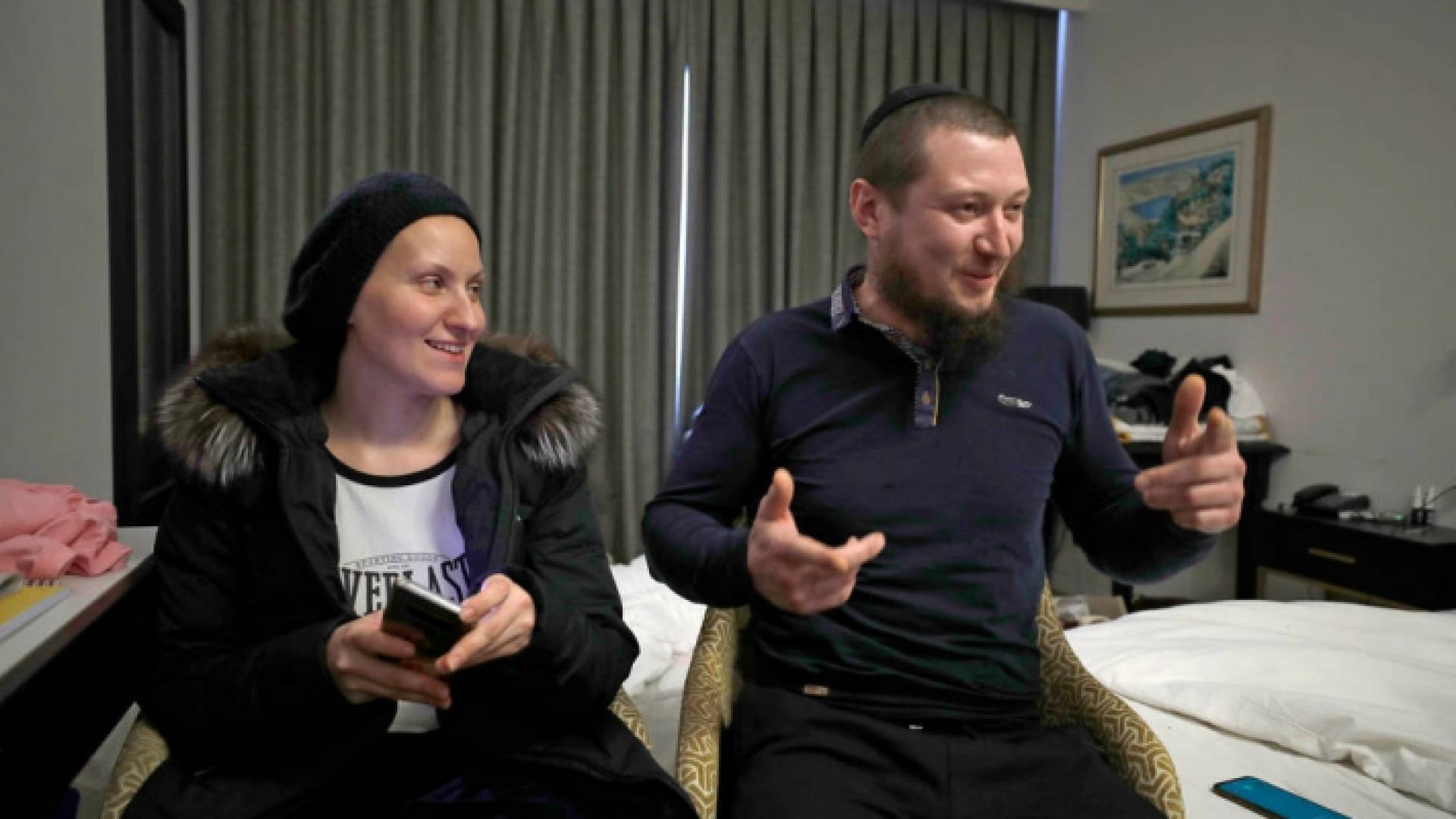 الأوكرانيان حاييم وأورا غيرشمان اللذان وصلا الى الى مدينة نوفهجليل في الخامس من آذار/مارس 2022