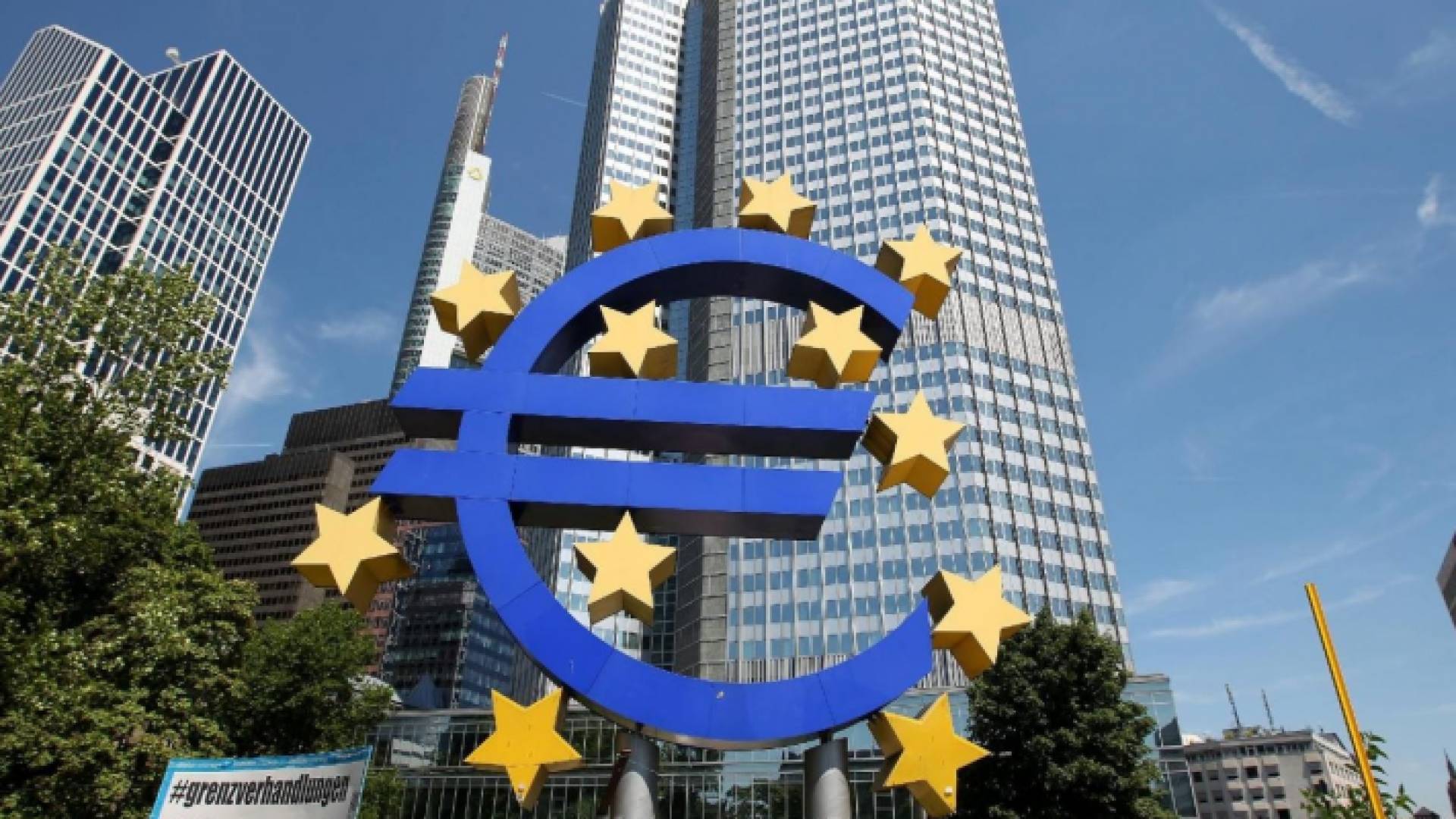 البنك الأوروبي للتنمية يعلن عن حزمة مساعدات لأوكرانيا بـ2,2 مليار يورو