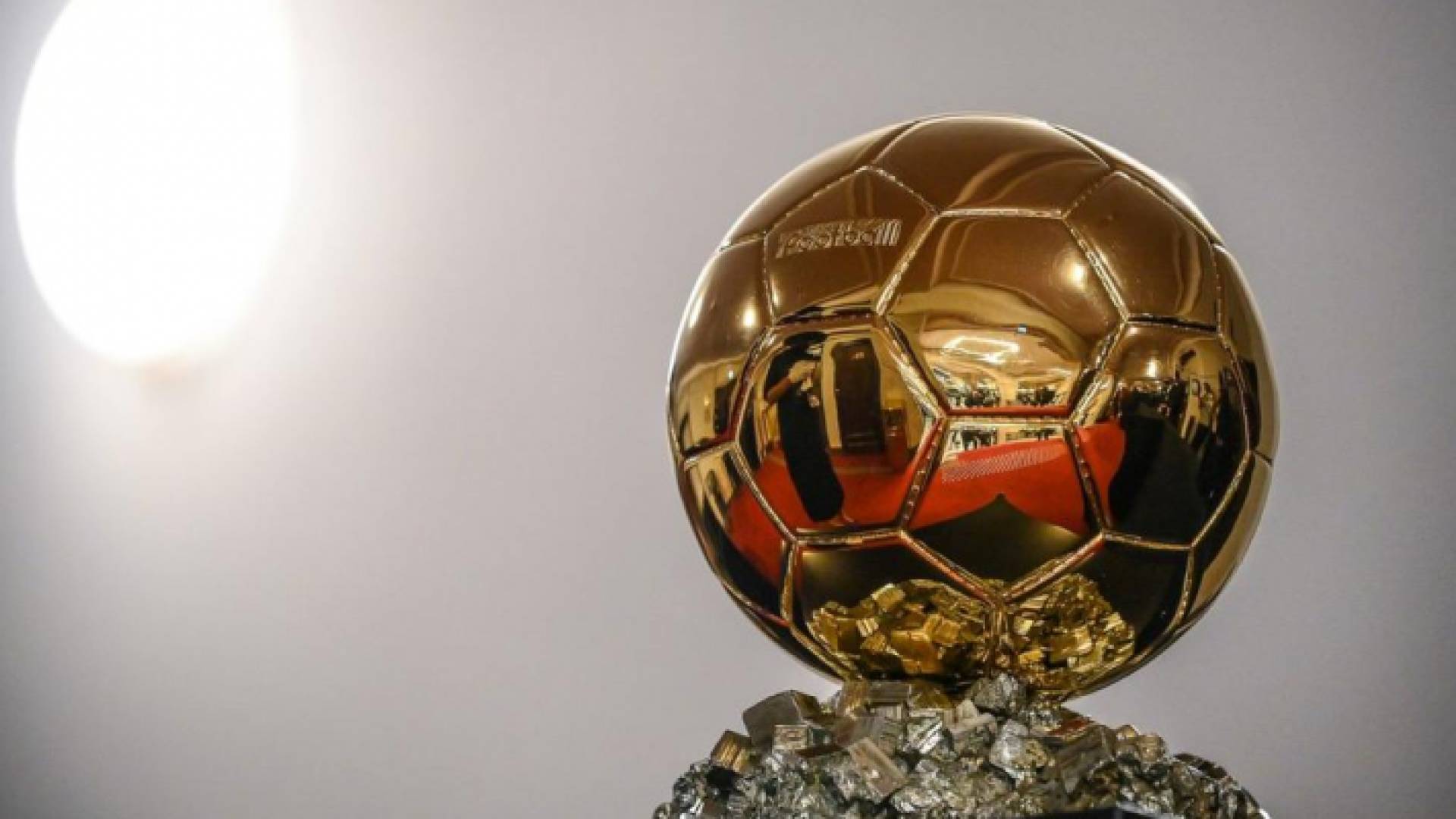 الكرة الذهبية