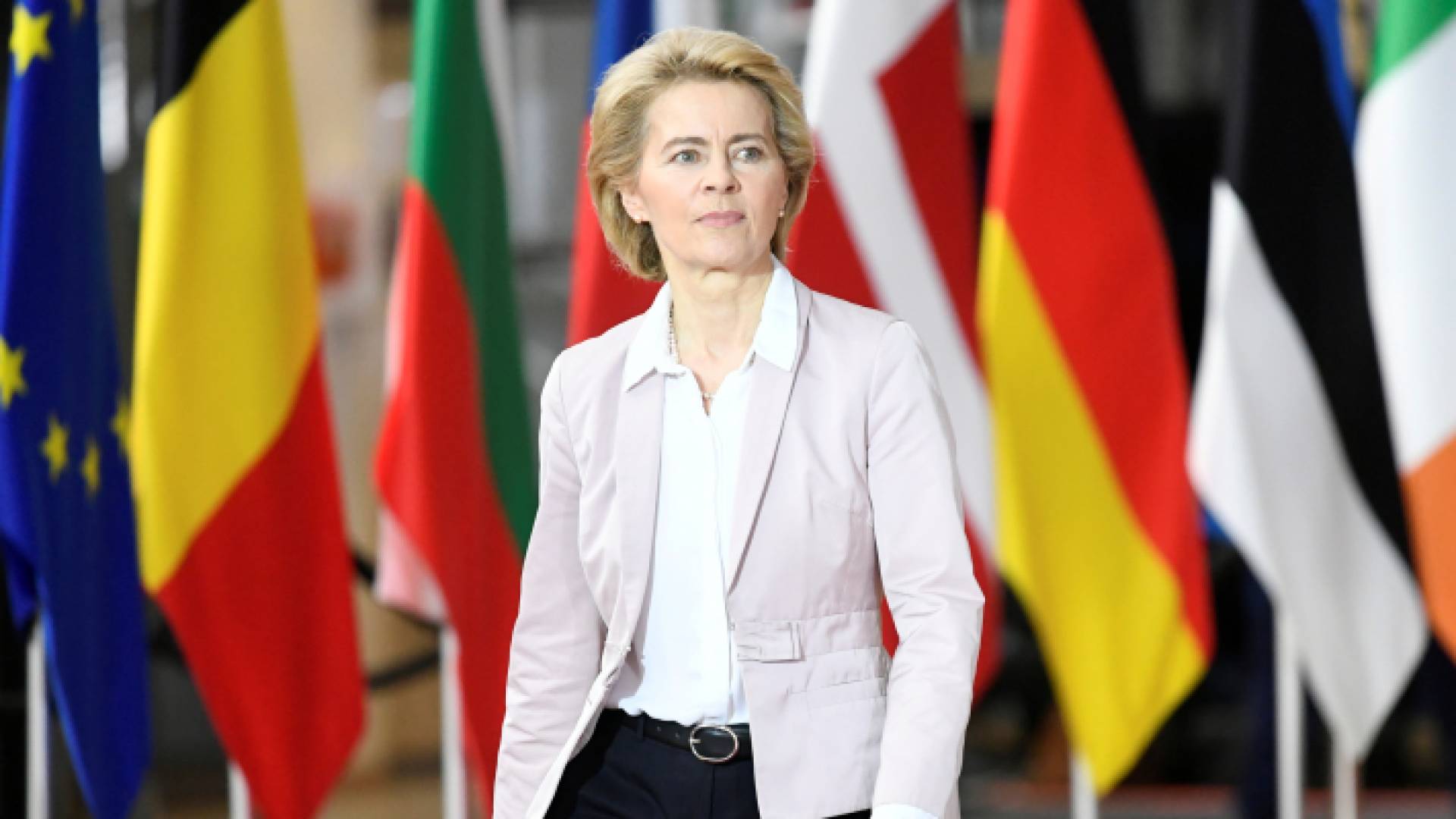 رئيسة المفوضية الأوروبية اورسولا فون دير لاين