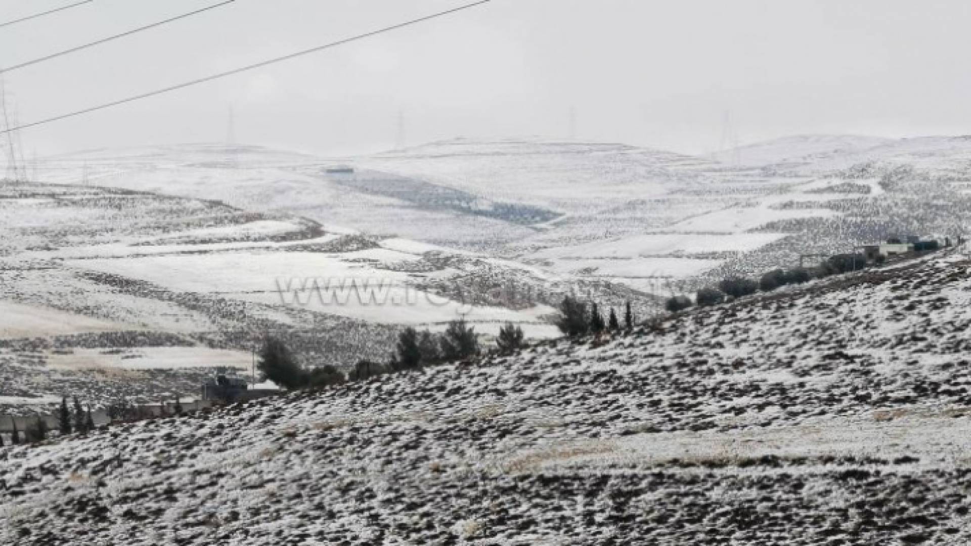 ثلوج على المرتفعات - ارشيفية