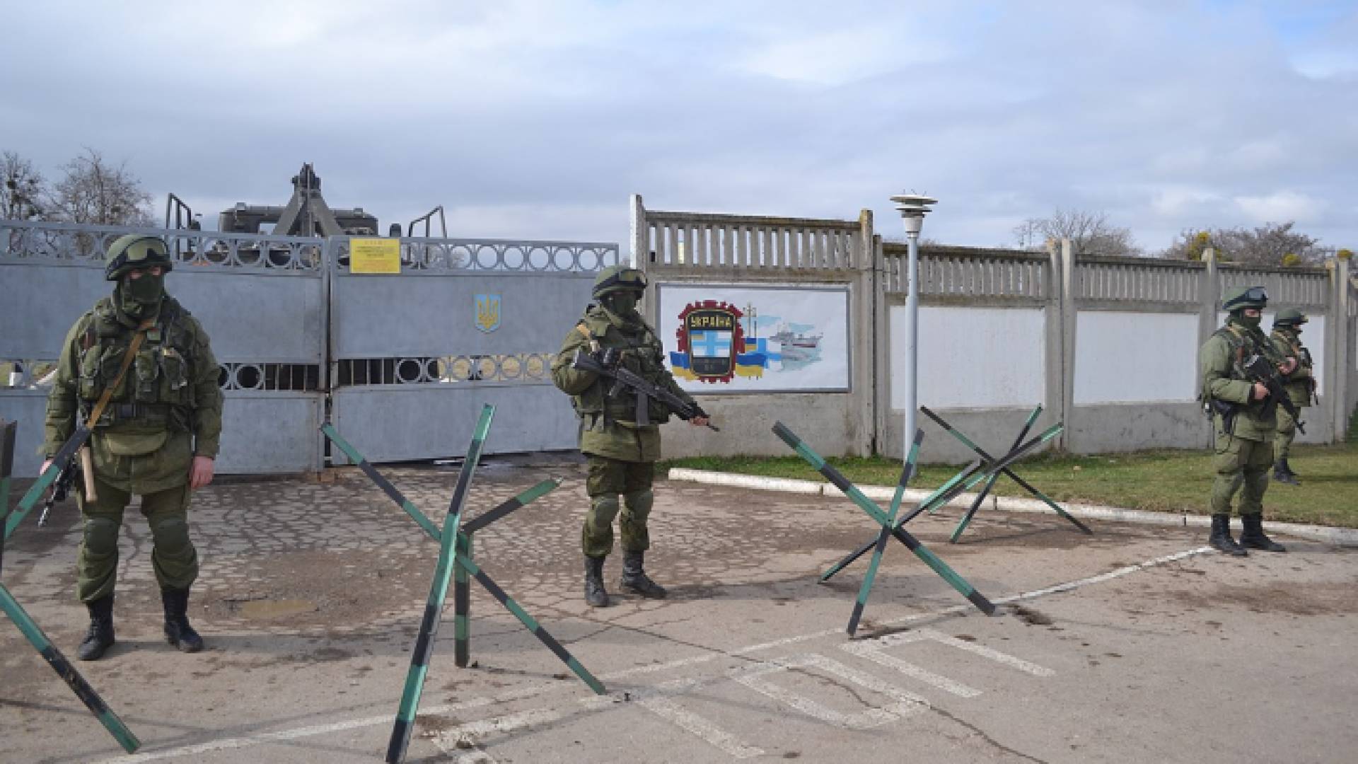 قرابة 2000 مركبة تغادر مدينة ماريبول الاوكرانية عبر ممر إنساني