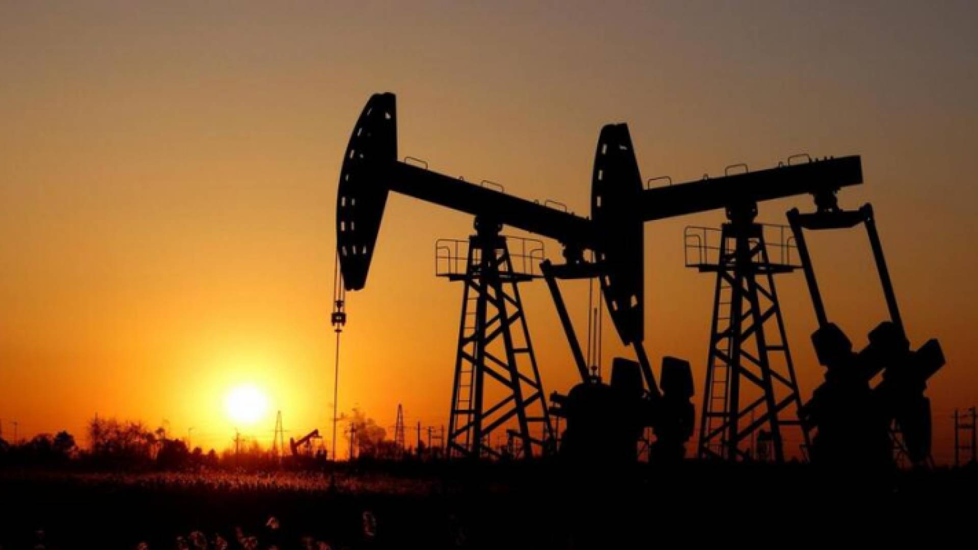 أحد حقول النفط