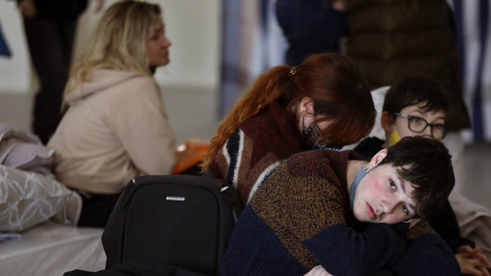 طفل أوكراني فر مع عائلته من الحرب