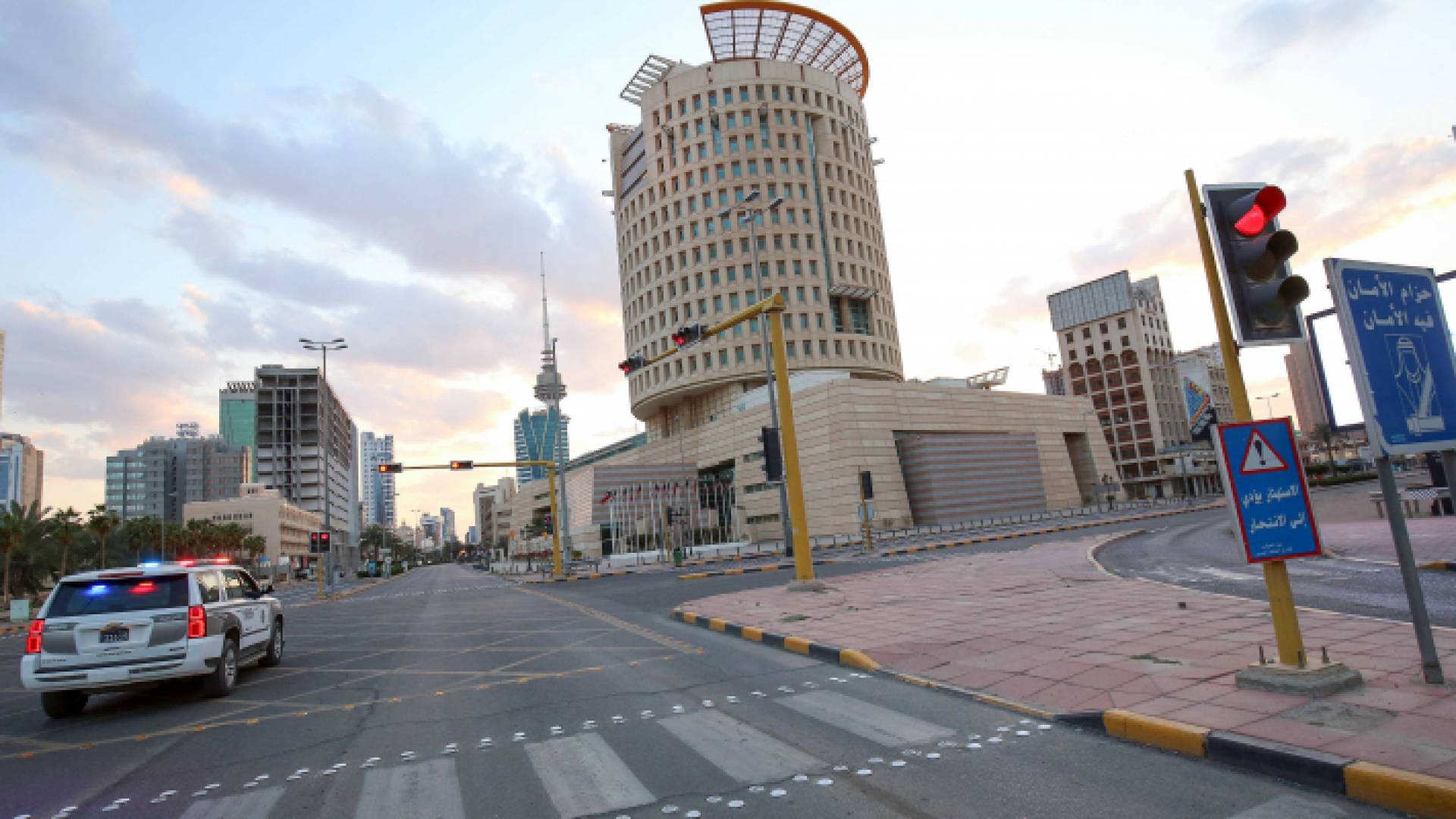 أحد شوارع الكويت