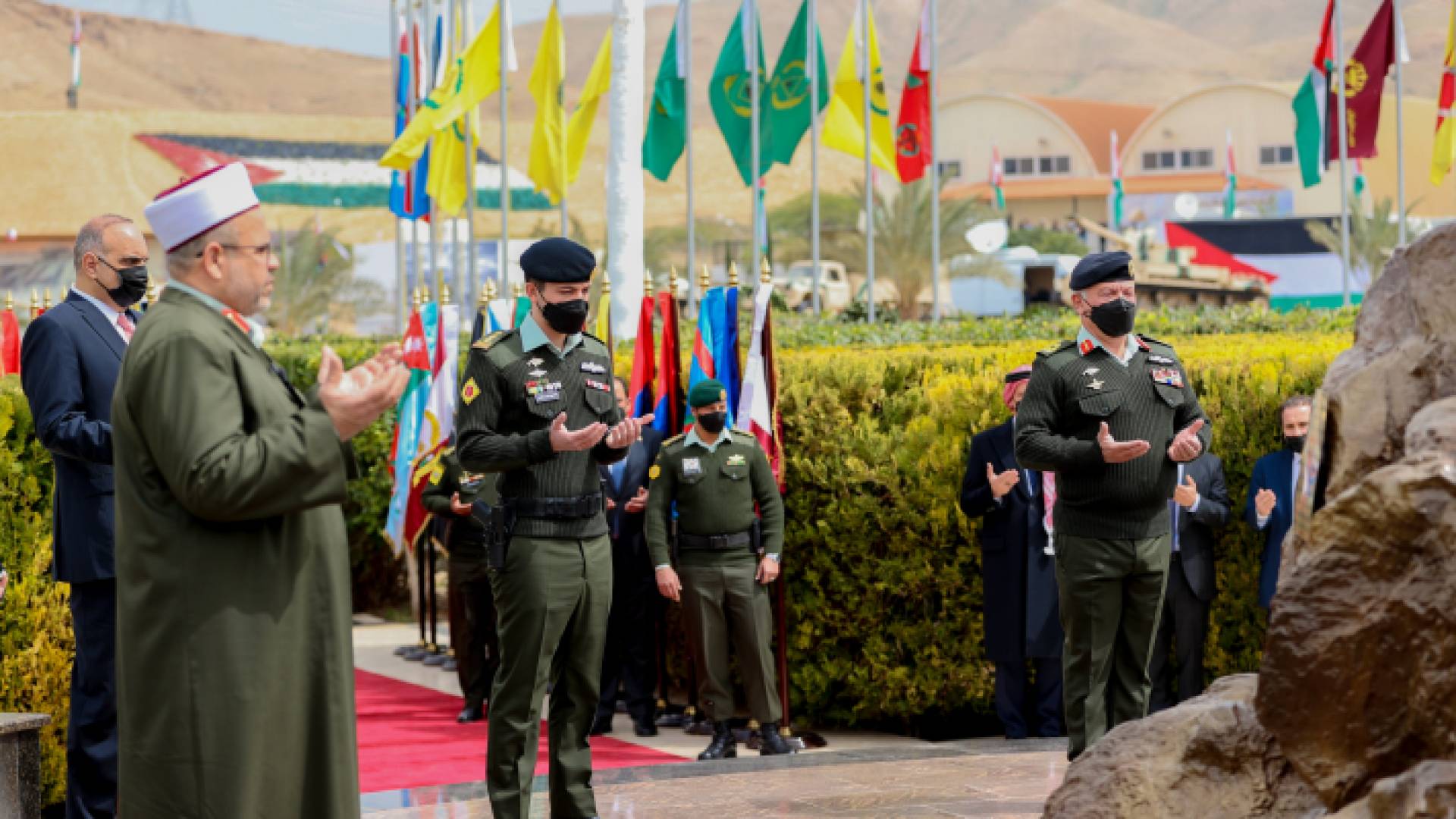 جانب من زيارة جلالة الملك