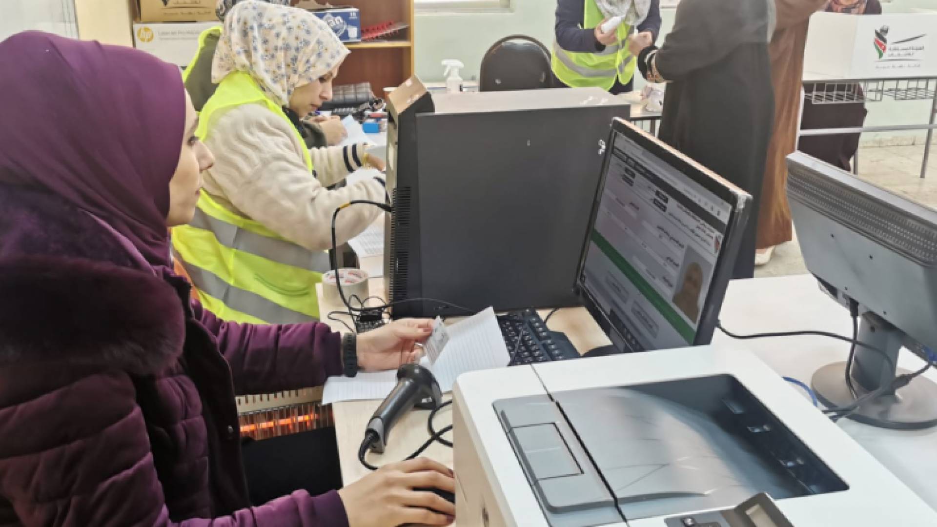 أحد مراكز الاقتراع