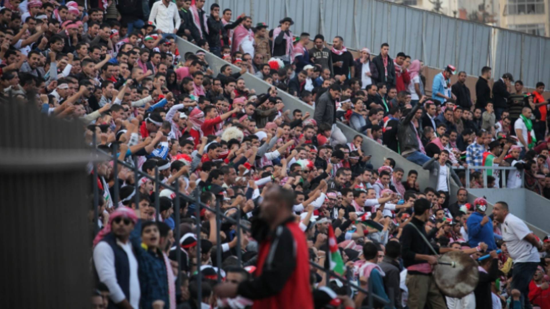 جماهير في المدرجات