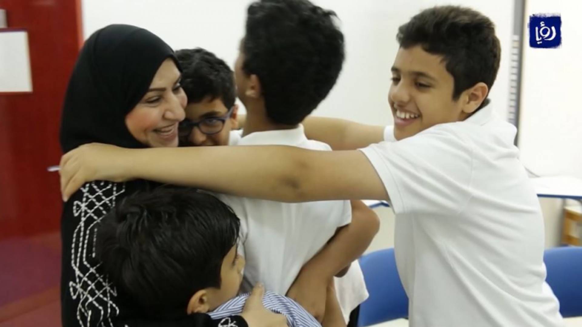 ماما نادية.. ملاذ آمن لأكثر من 150 يتيما من ذوي الإعاقة في الإمارات