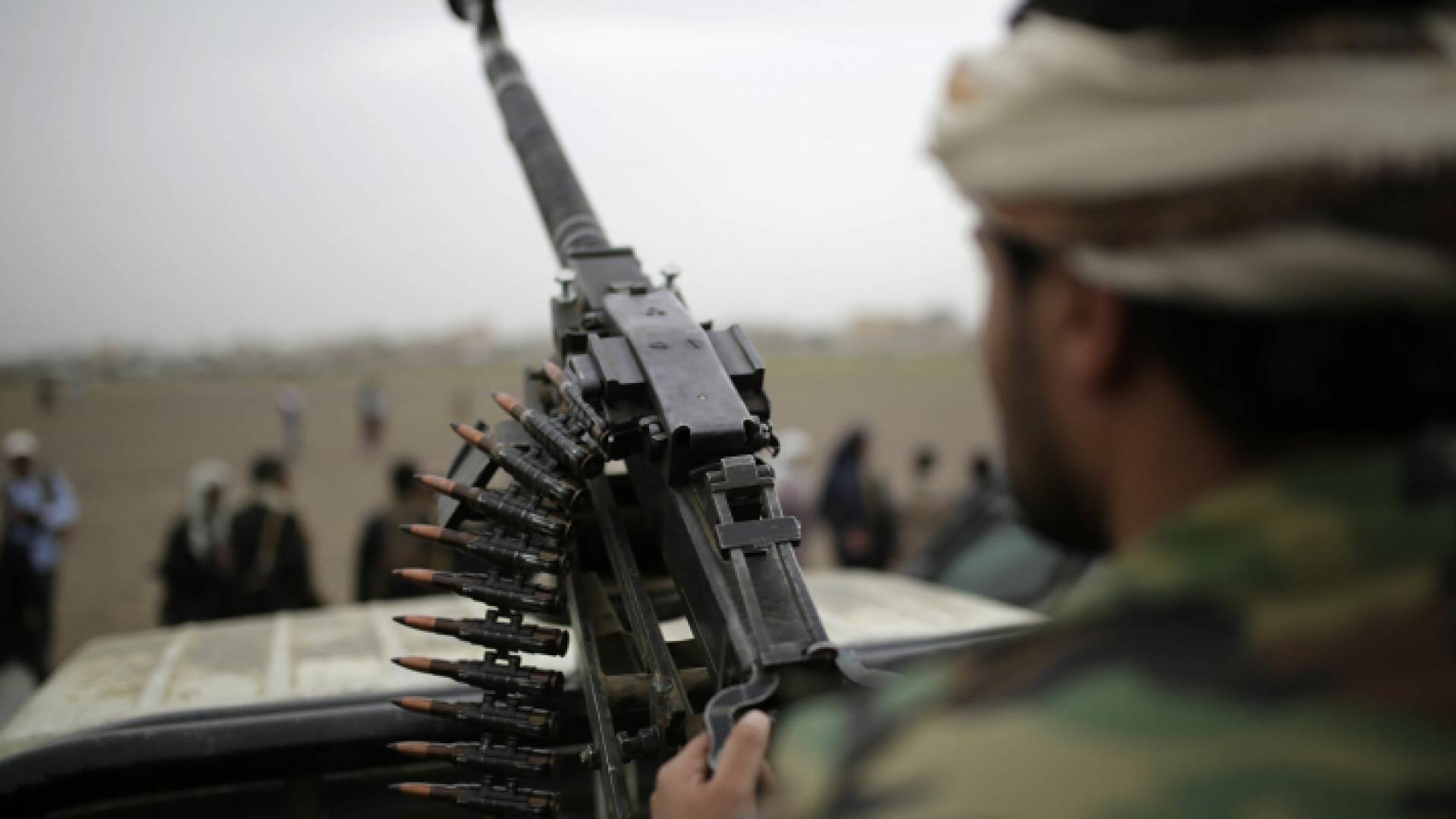 الحوثي يتبنى سلسة هجمات على السعودية